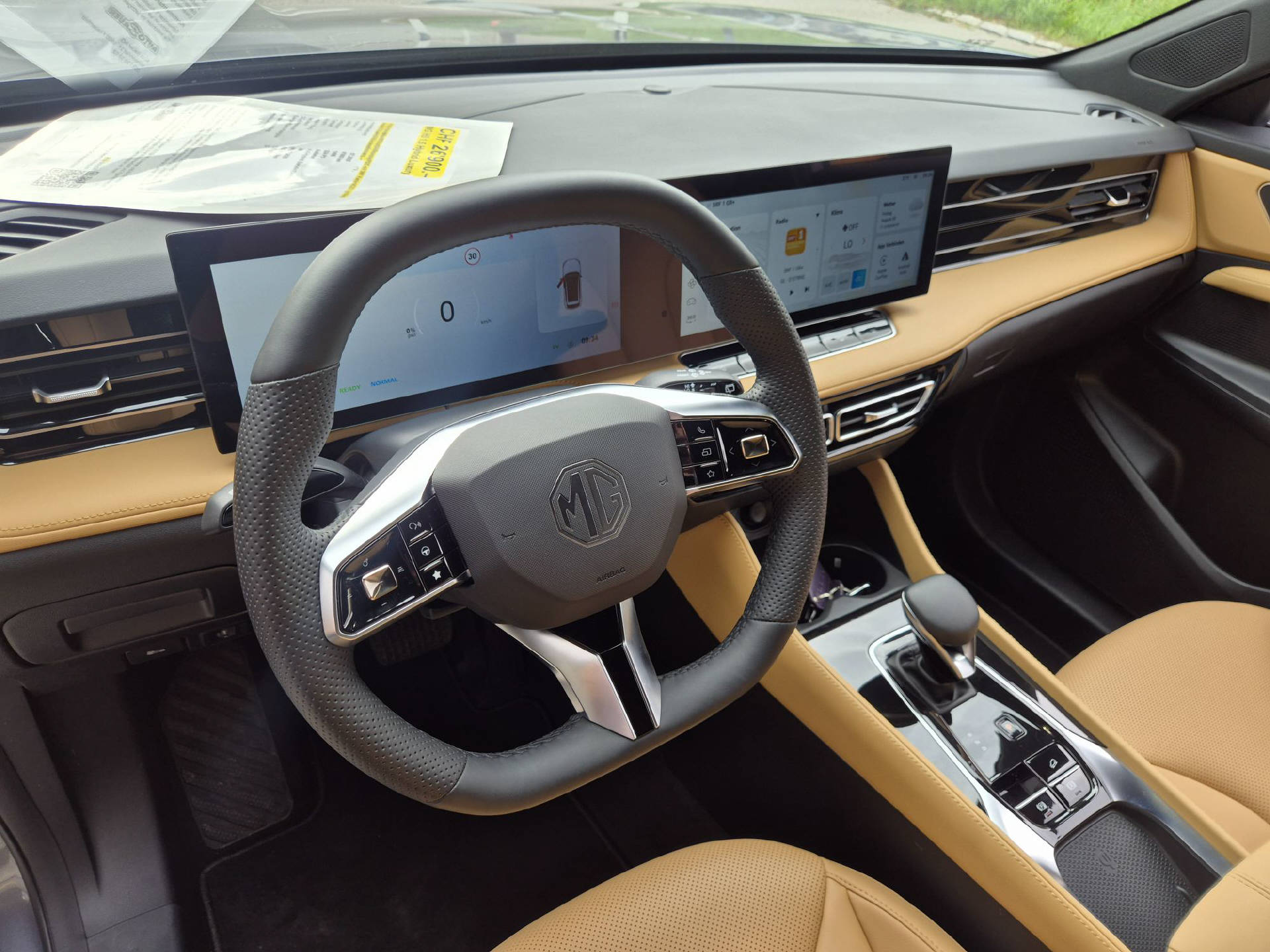 MG HS 1.5 Hybrid Luxury-image-9