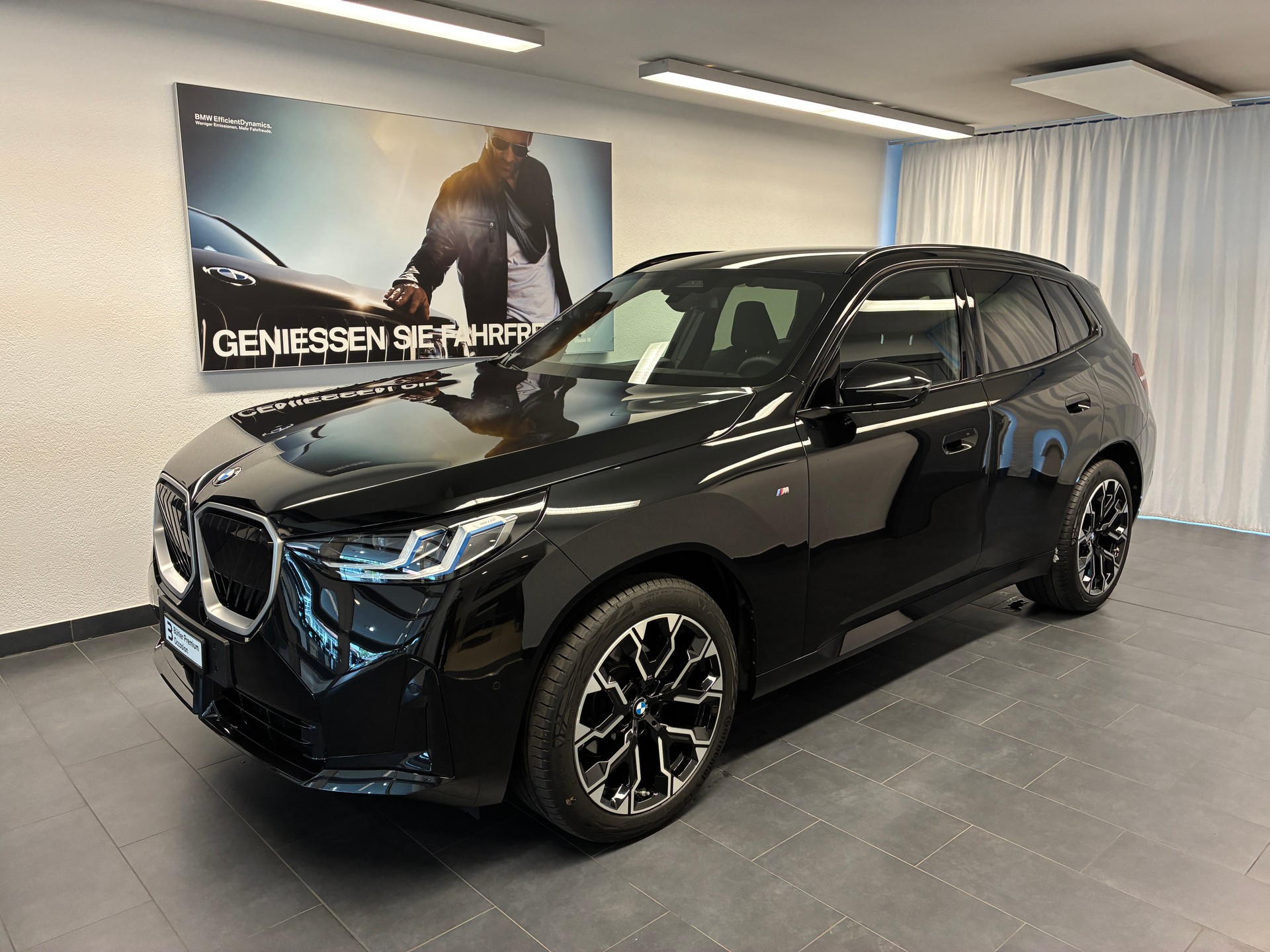 BMW X3 20d xDrive M Sport-showroom-element-1