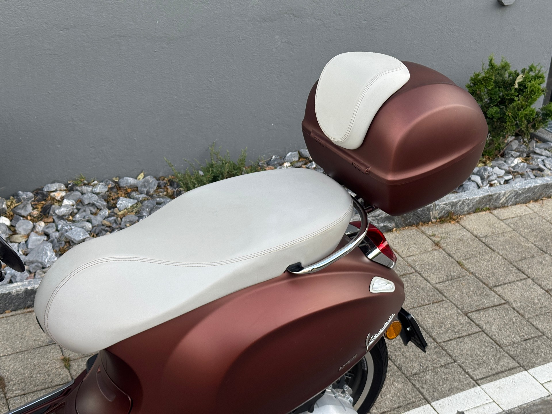 PIAGGIO Vespa 125 Primavera 50th Anniversary ABS-showroom-element-1