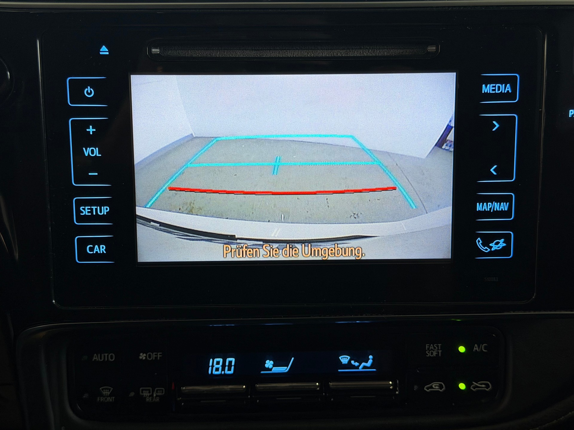 TOYOTA Auris Touring Sports 1.8 HSD Swiss Trend e-CVT | Frisch MFK | CH-Auto | 1-Hand | Ab Service | Leder-image-14
