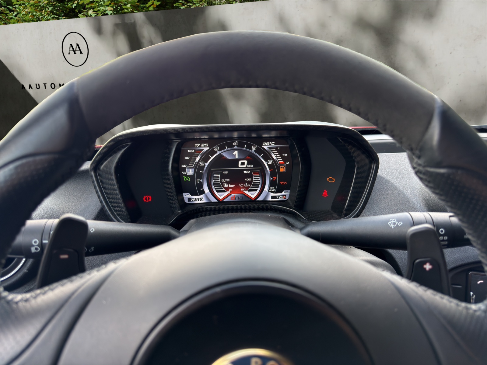 ALFA ROMEO 4C 1750 TBi TCT-image-10
