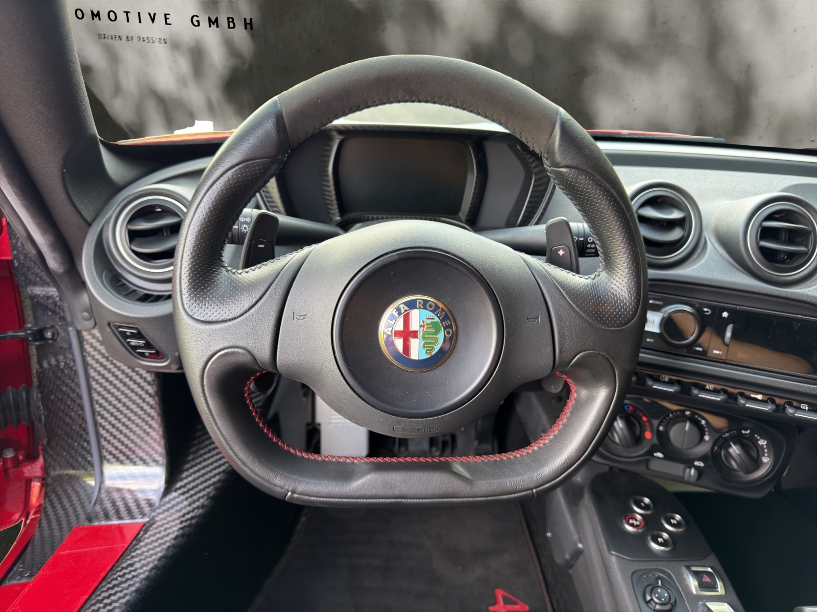 ALFA ROMEO 4C 1750 TBi TCT-image-9
