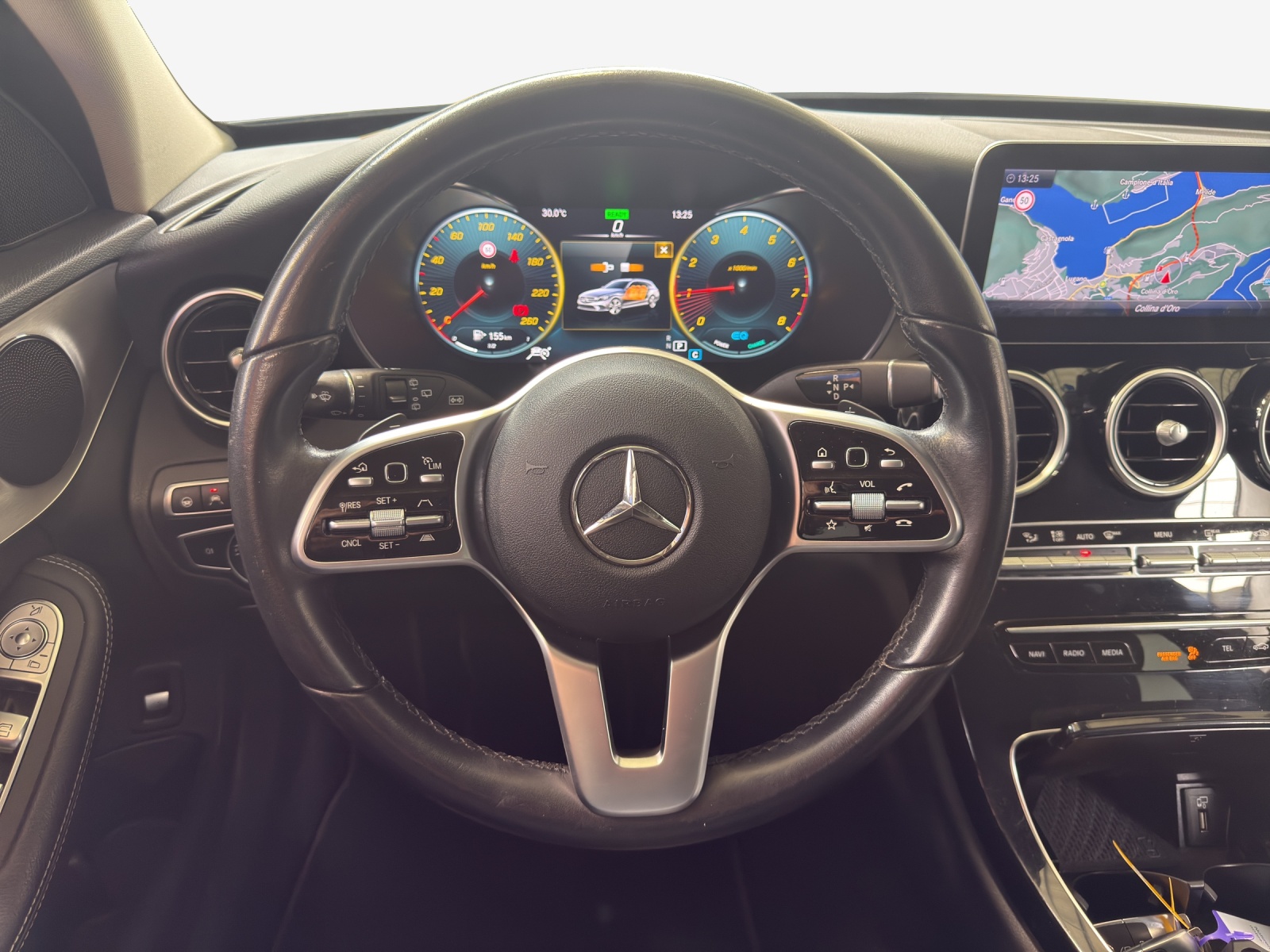 MERCEDES-BENZ C 200 Swiss Star AMG Line 4M 9G-Tronic-image-9