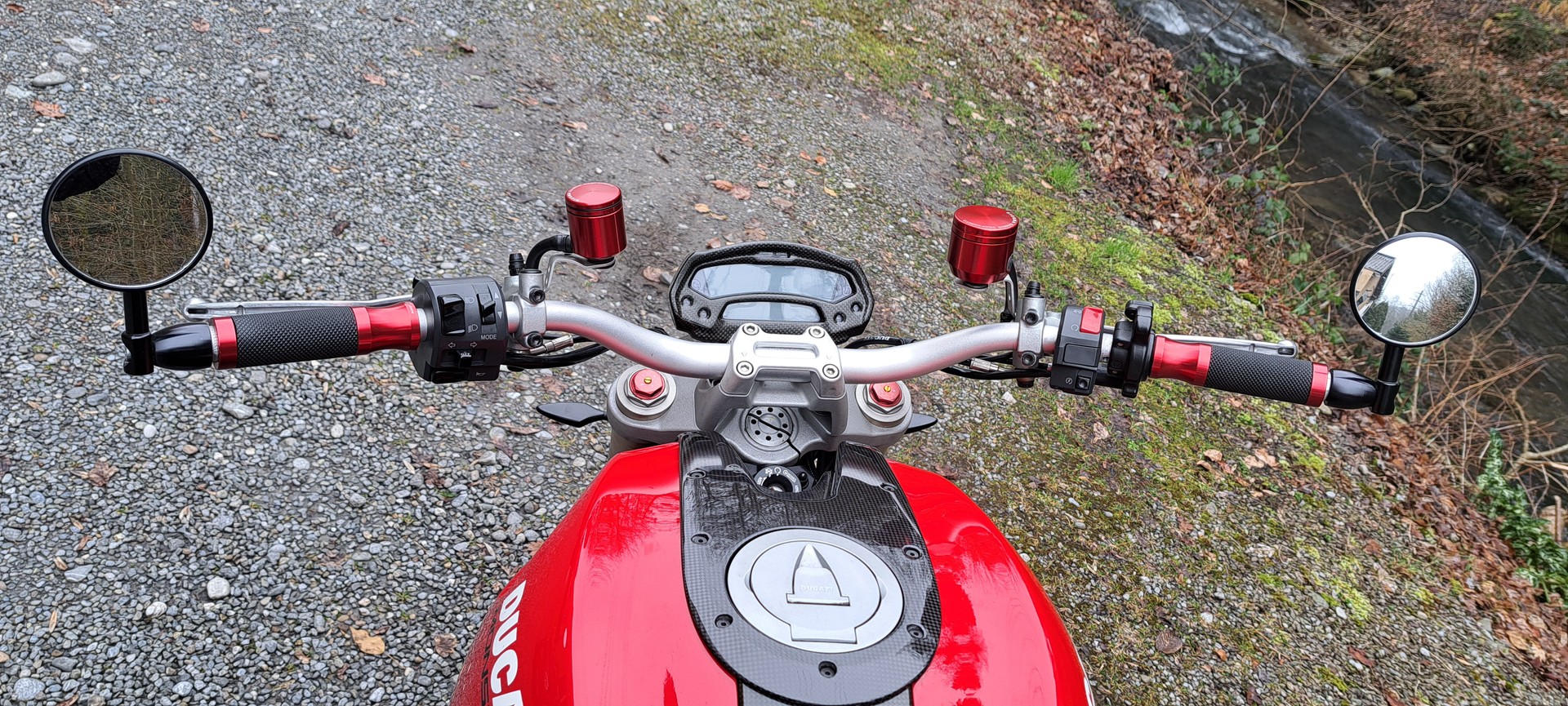DUCATI Monster 1100 EVO ABS-image-4