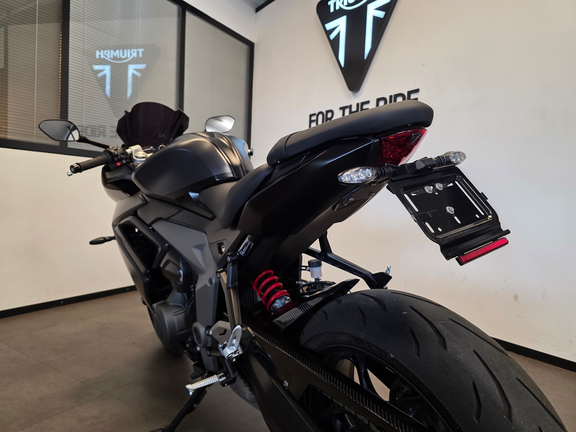 TRIUMPH Triumph Daytona 660-image-6