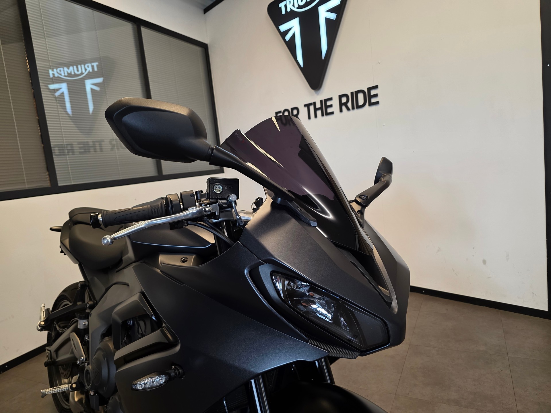 TRIUMPH Triumph Daytona 660-image-4