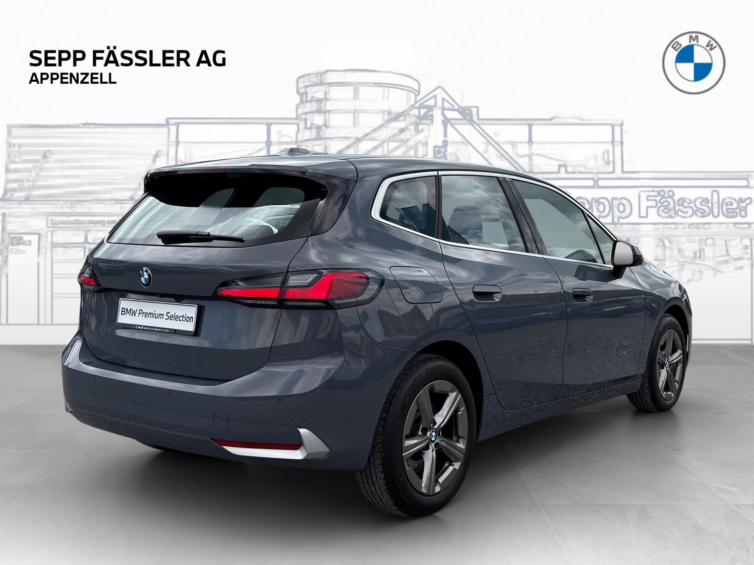 BMW 223i xDrive-image-4