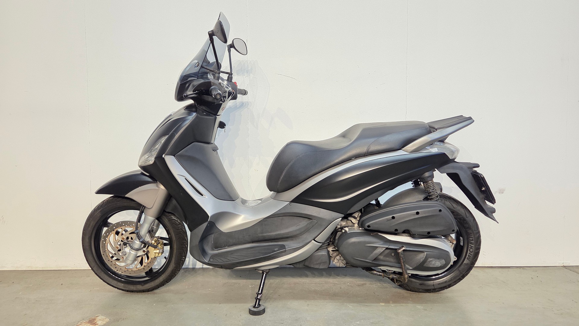 PIAGGIO Beverly 350 i.e. ABS-image-1