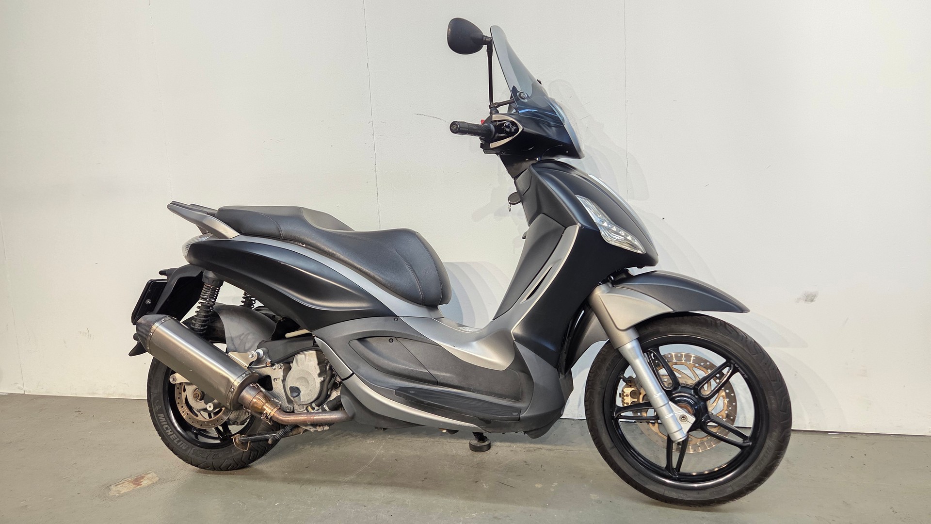 PIAGGIO Beverly 350 i.e. ABS-image-2
