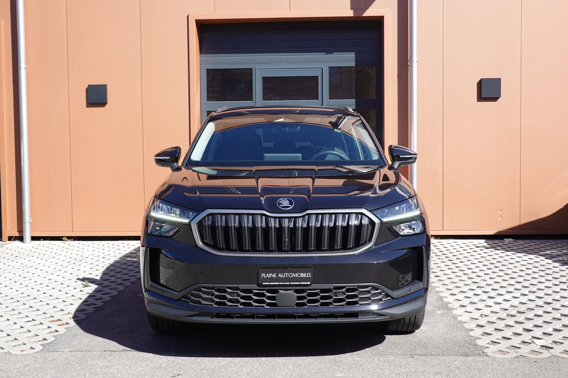 SKODA Kodiaq 1.5 TSI mHEV "* 7 Places * Crochet remorque * Caméra * Tempomat Adaptatif * Clim Auto * Hayon Electrique *"-showroom-element-1