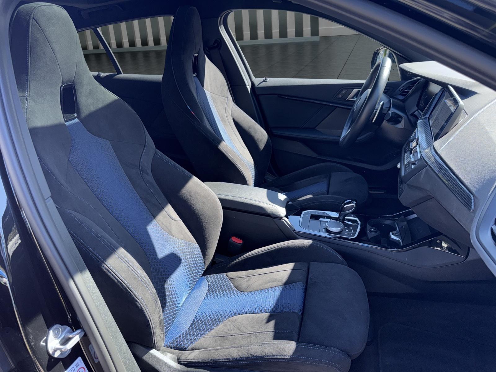 BMW 1er Reihe M135i xDrive M PERFORMANCE PAKET-image-18