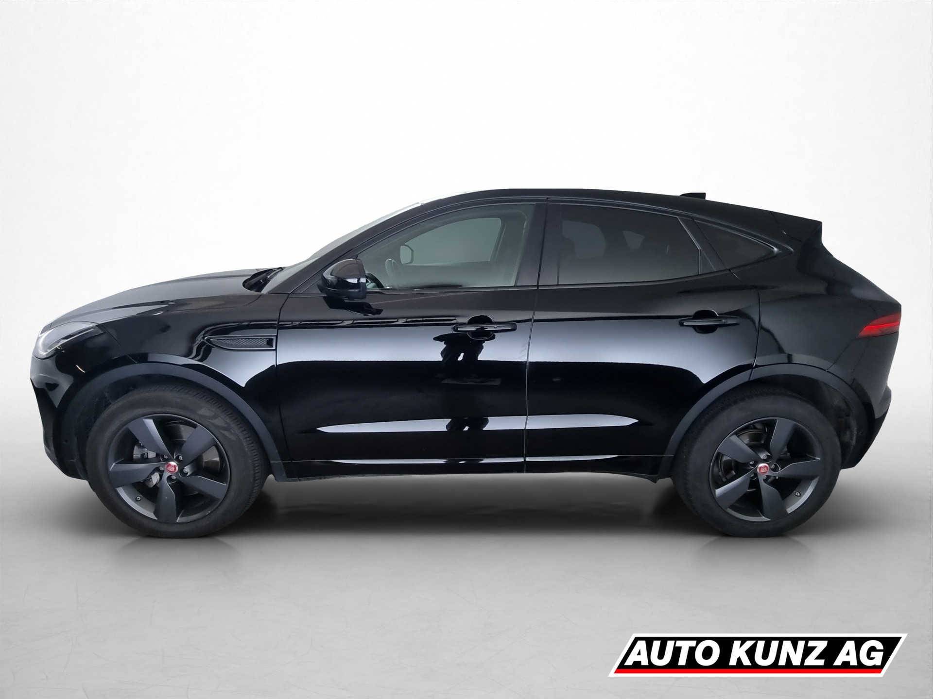 JAGUAR E-Pace 2.0 T 250 AWD-showroom-element-2