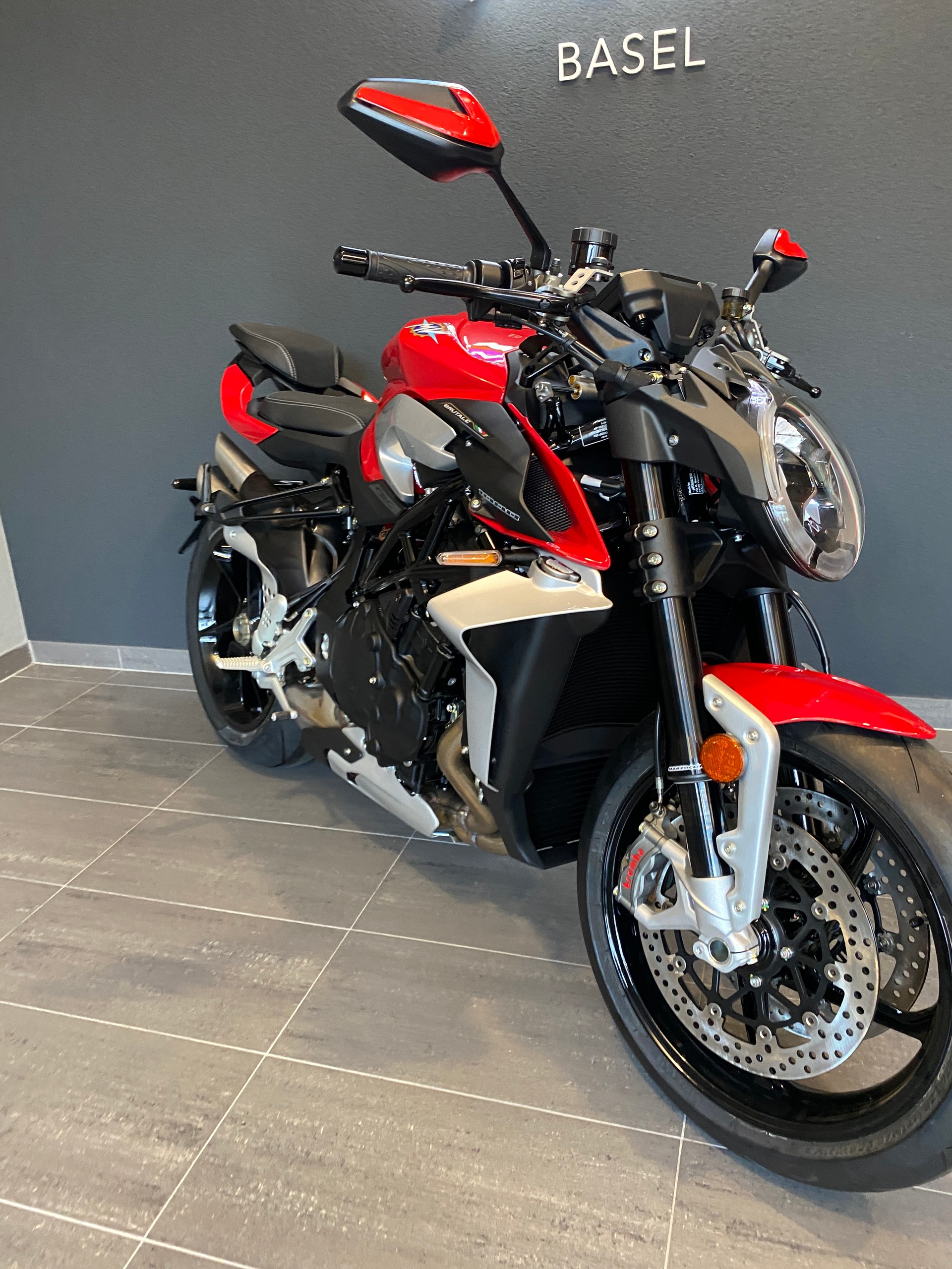 MV AGUSTA Brutale 1000-image-3