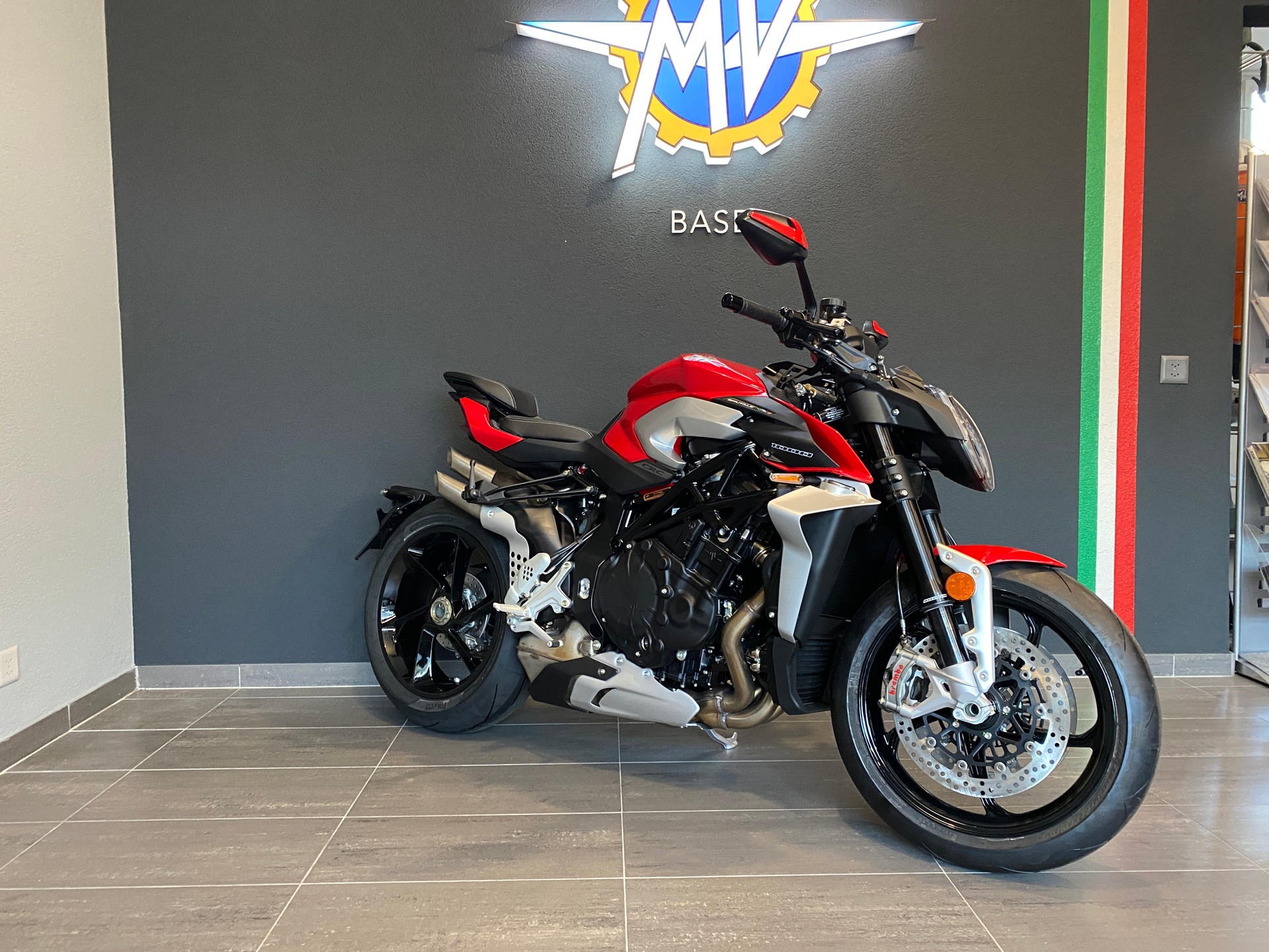 MV AGUSTA Brutale 1000-image-1