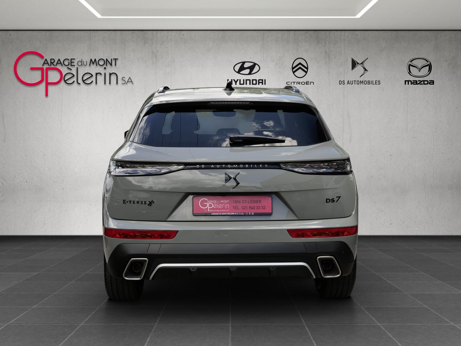 DS AUTOMOBILES 1.6 E-Tense 300 Ligne Noire 4x4-showroom-element-2