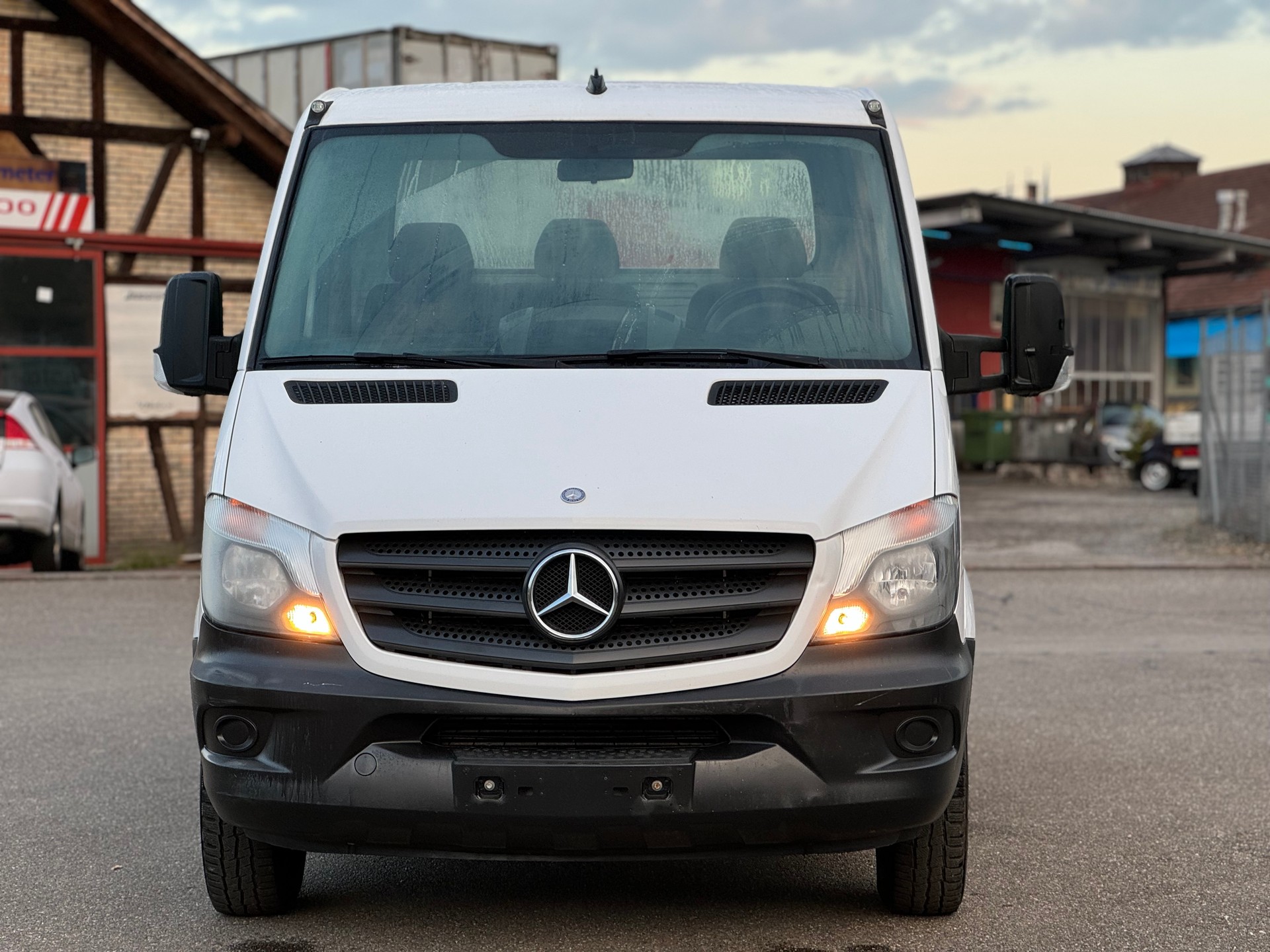 MERCEDES-BENZ 200-image-2