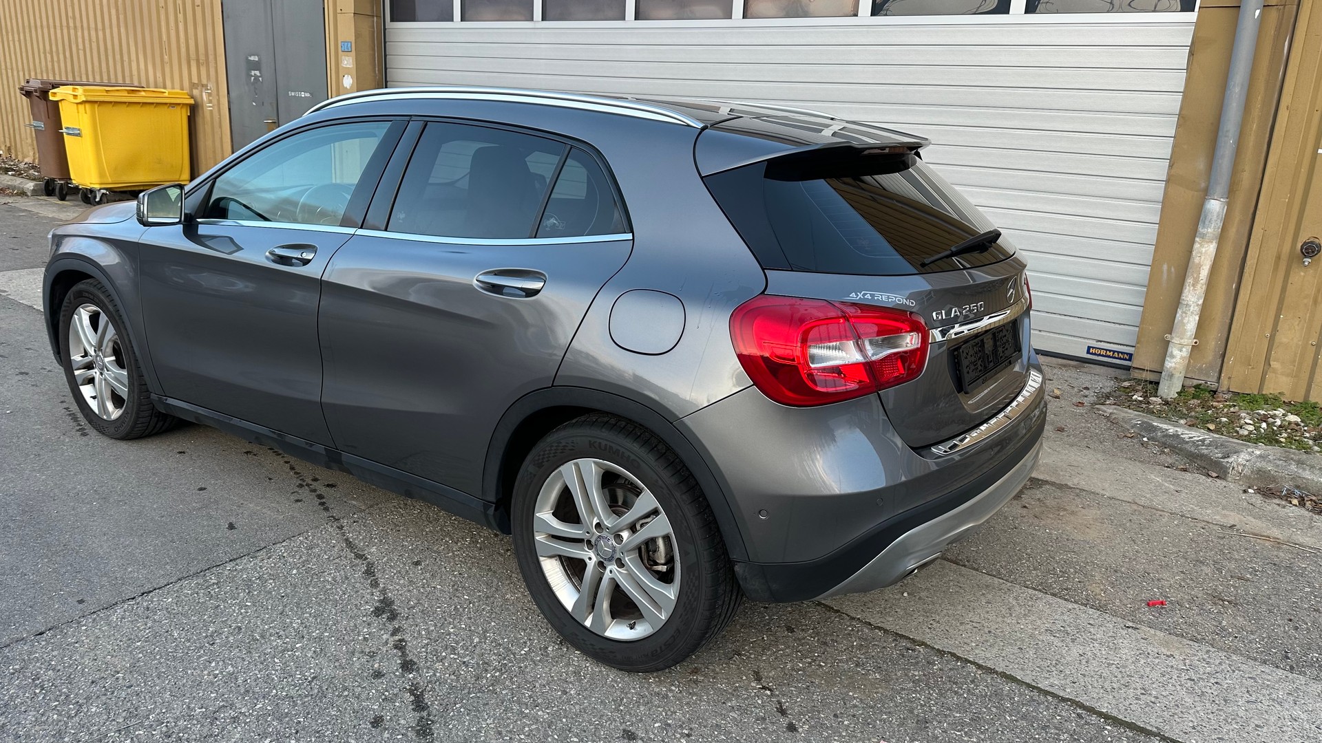 MERCEDES-BENZ GLA 250 Uban 4Matic 7G-DCT-image-2