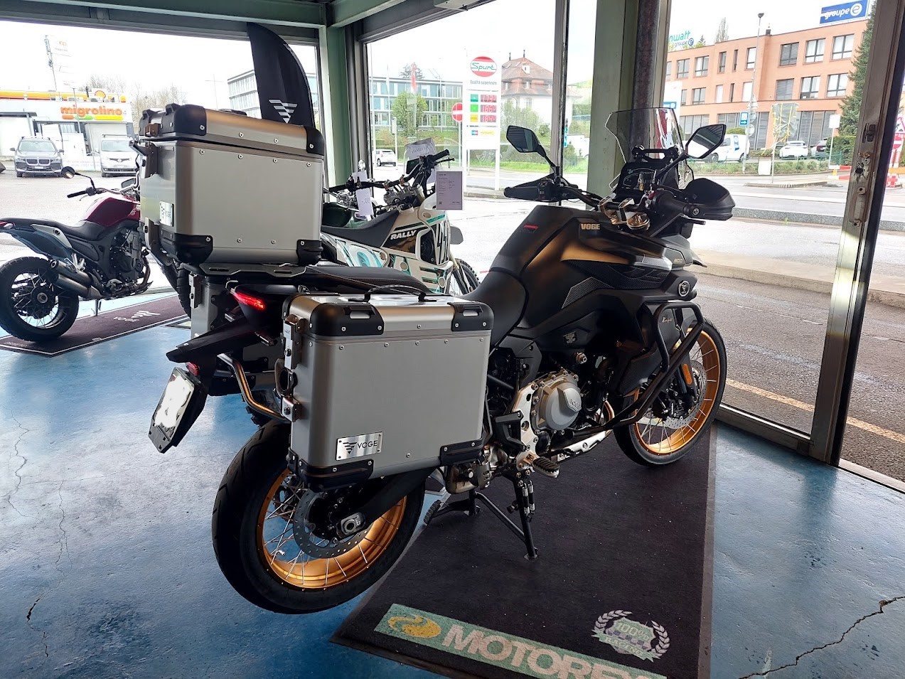 VOGE 900DSX-image-3