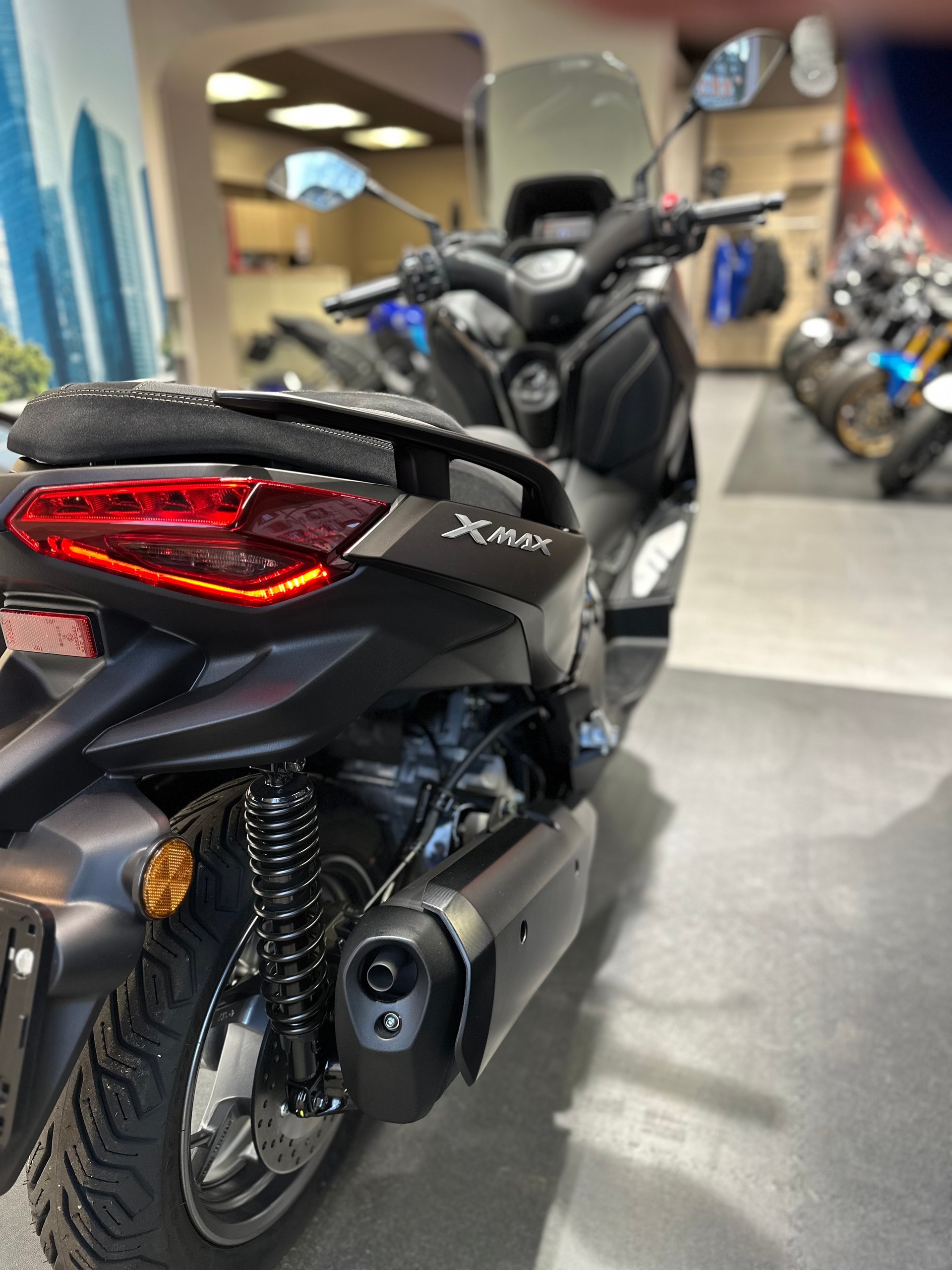 YAMAHA X-Max 300 Tech Max-image-2