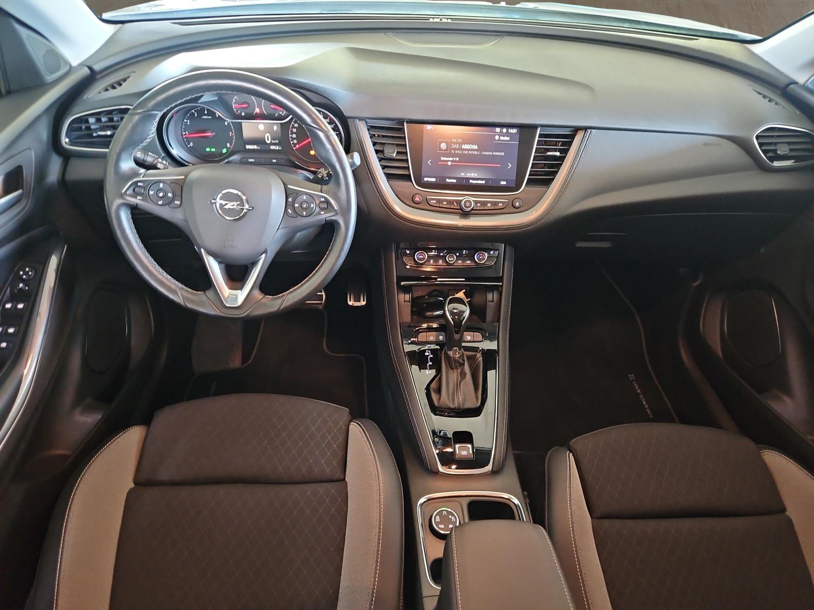 OPEL Grandland X 1.6 T Ultimate-image-7