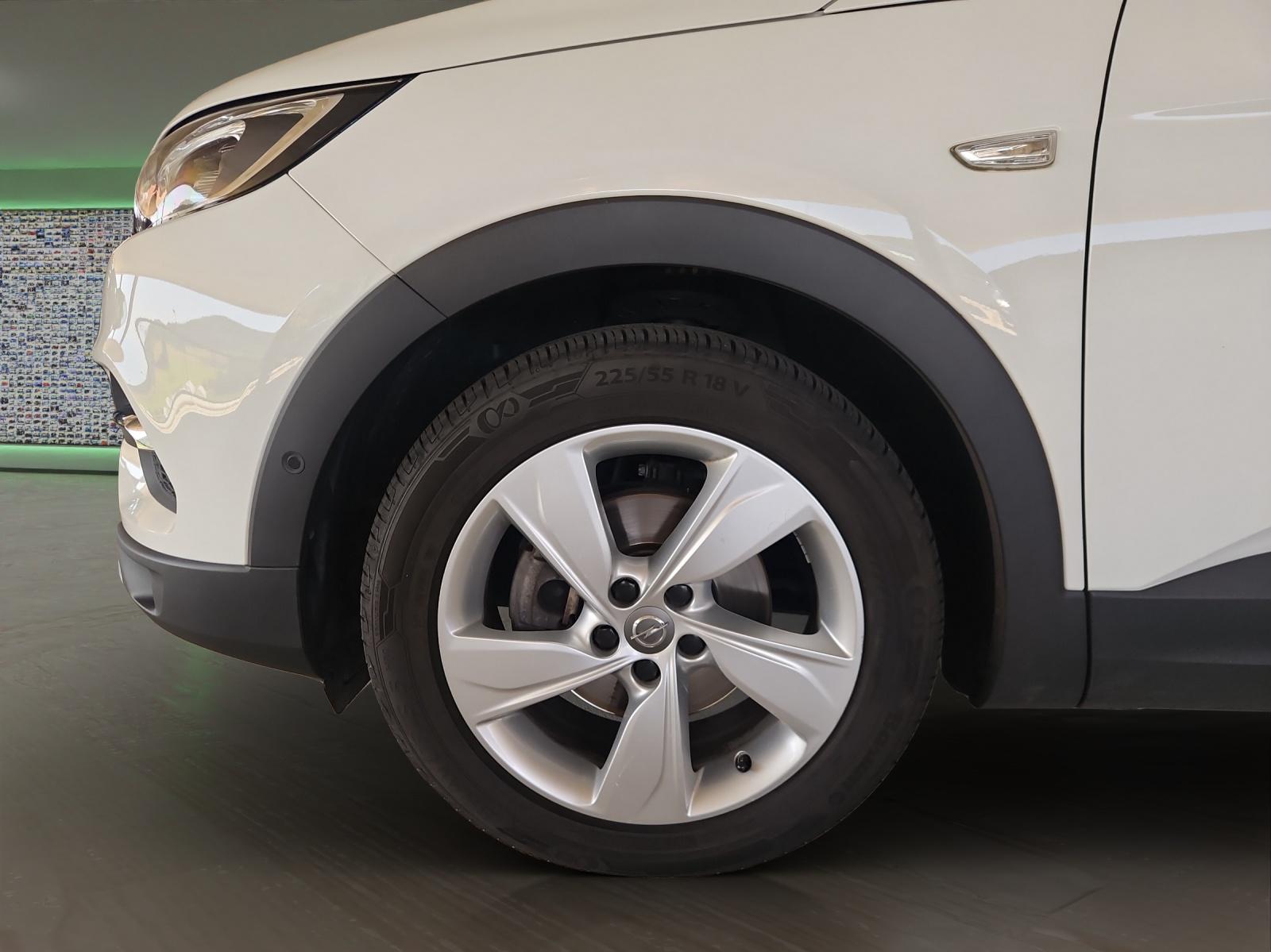 OPEL Grandland X 1.6 T Ultimate-image-5