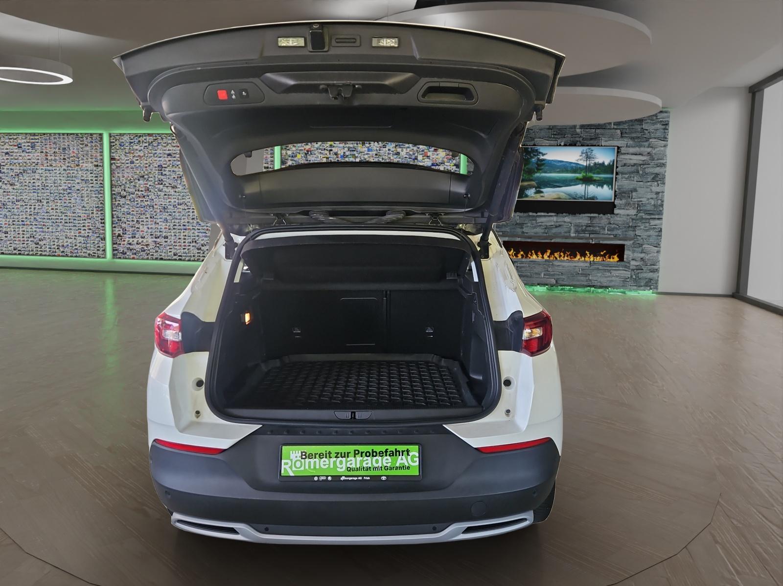 OPEL Grandland X 1.6 T Ultimate-image-20