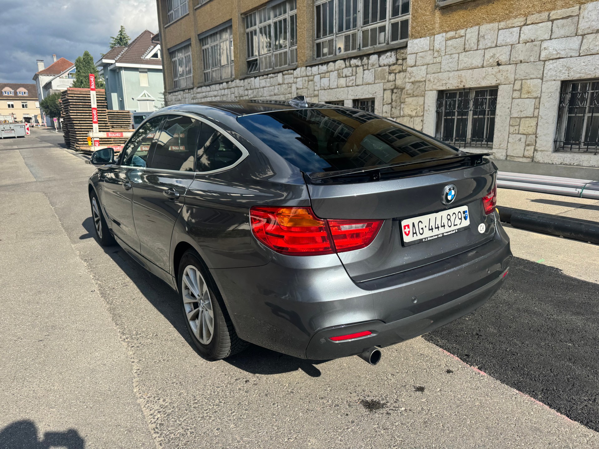BMW 320i GT xDrive Sport Line Steptronic-image-6