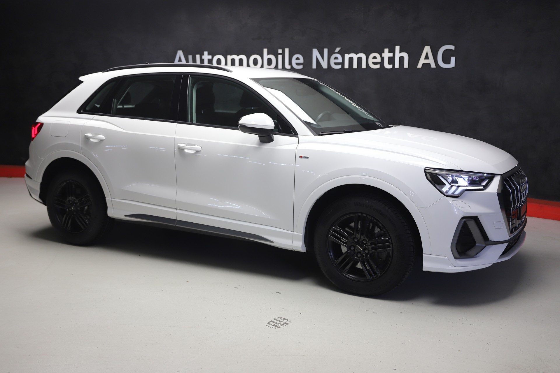 AUDI Q3 40 TFSI S line quattro S-tronic