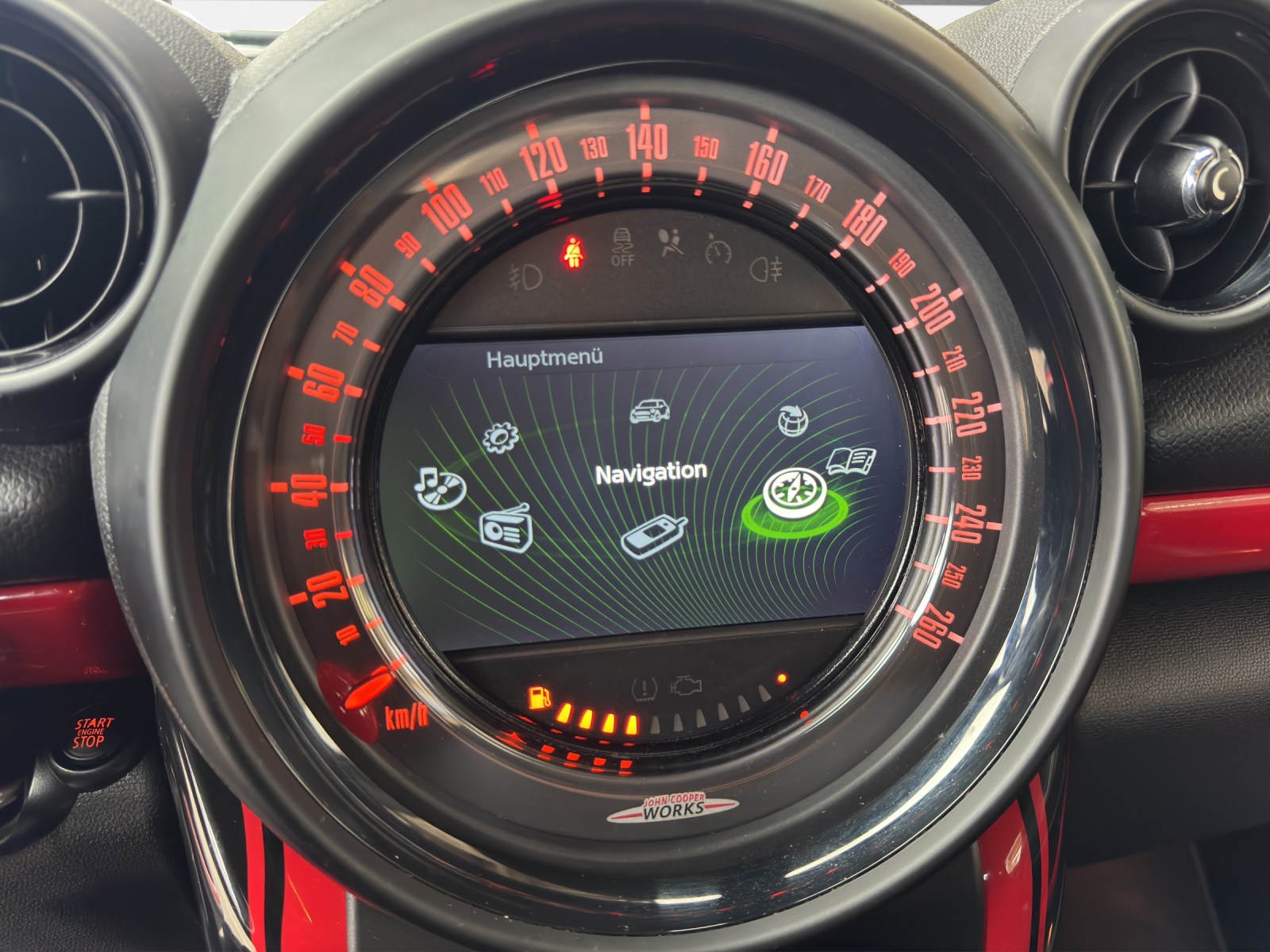 MINI Countryman John Cooper Works ALL4-image-12