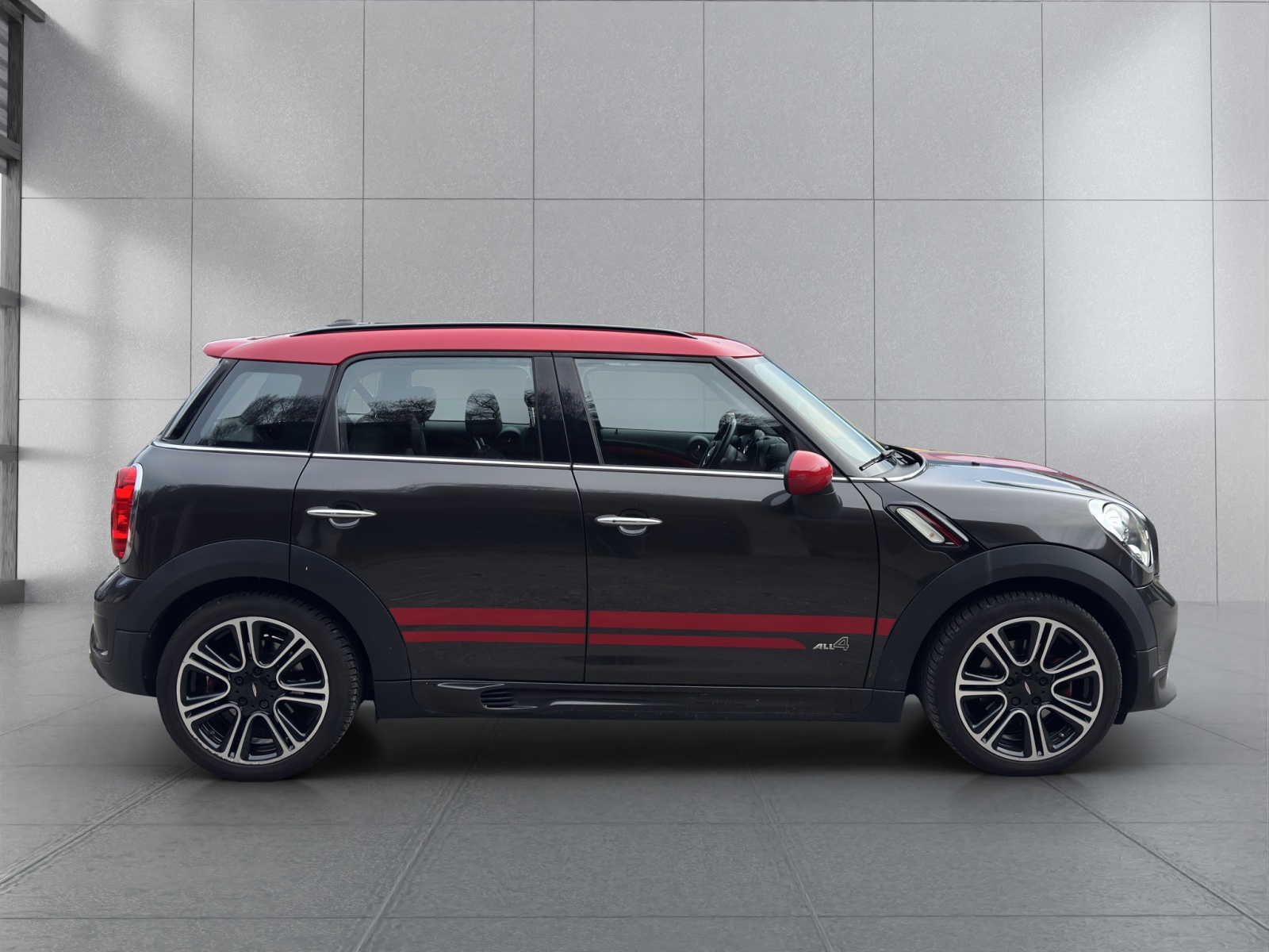 MINI Countryman John Cooper Works ALL4-image-5