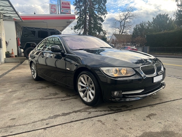 BMW 335i xDrive Coupé Steptronic-image-1