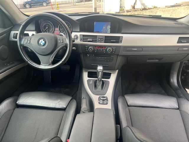 BMW 335i xDrive Coupé Steptronic-image-6