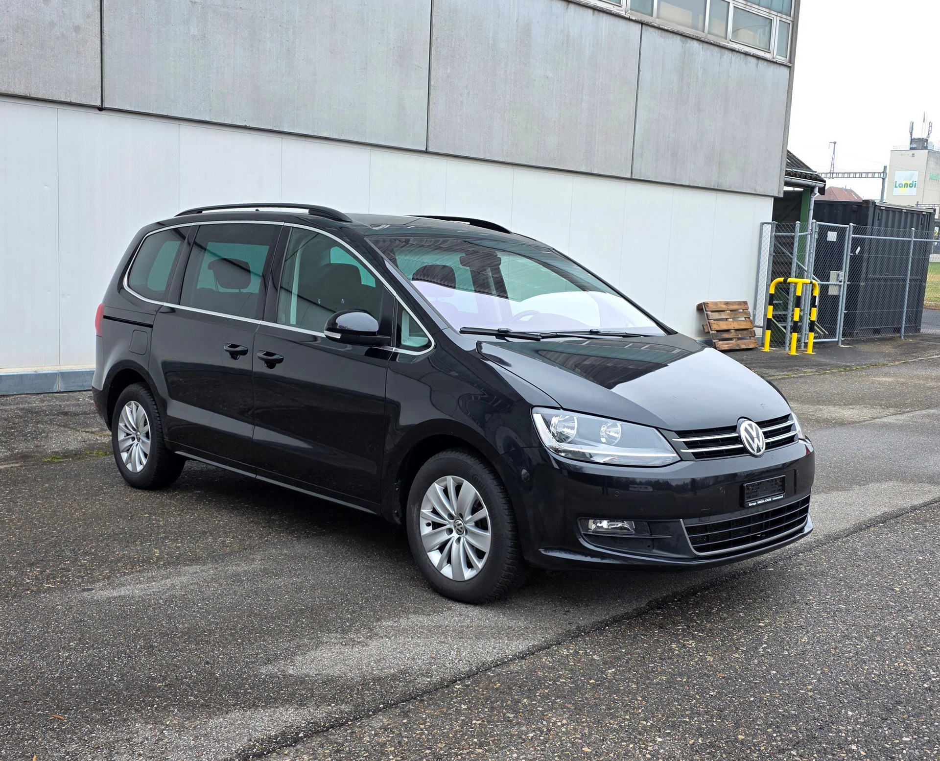 VW Sharan 2.0 TDI BMT Highline DSG-image-1