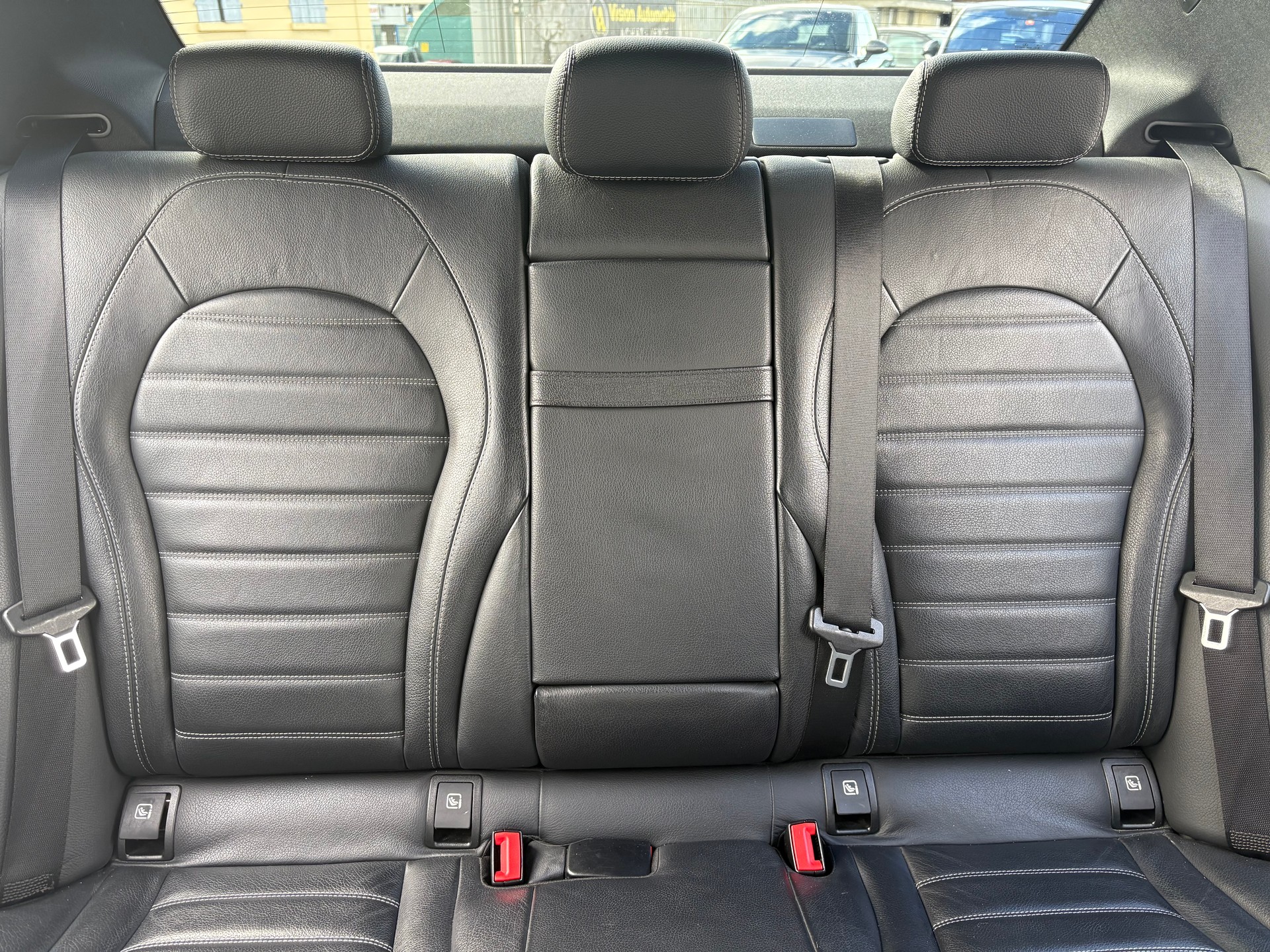 MERCEDES-BENZ C 250 BlueTEC 4Matic 7G-Tronic-image-12