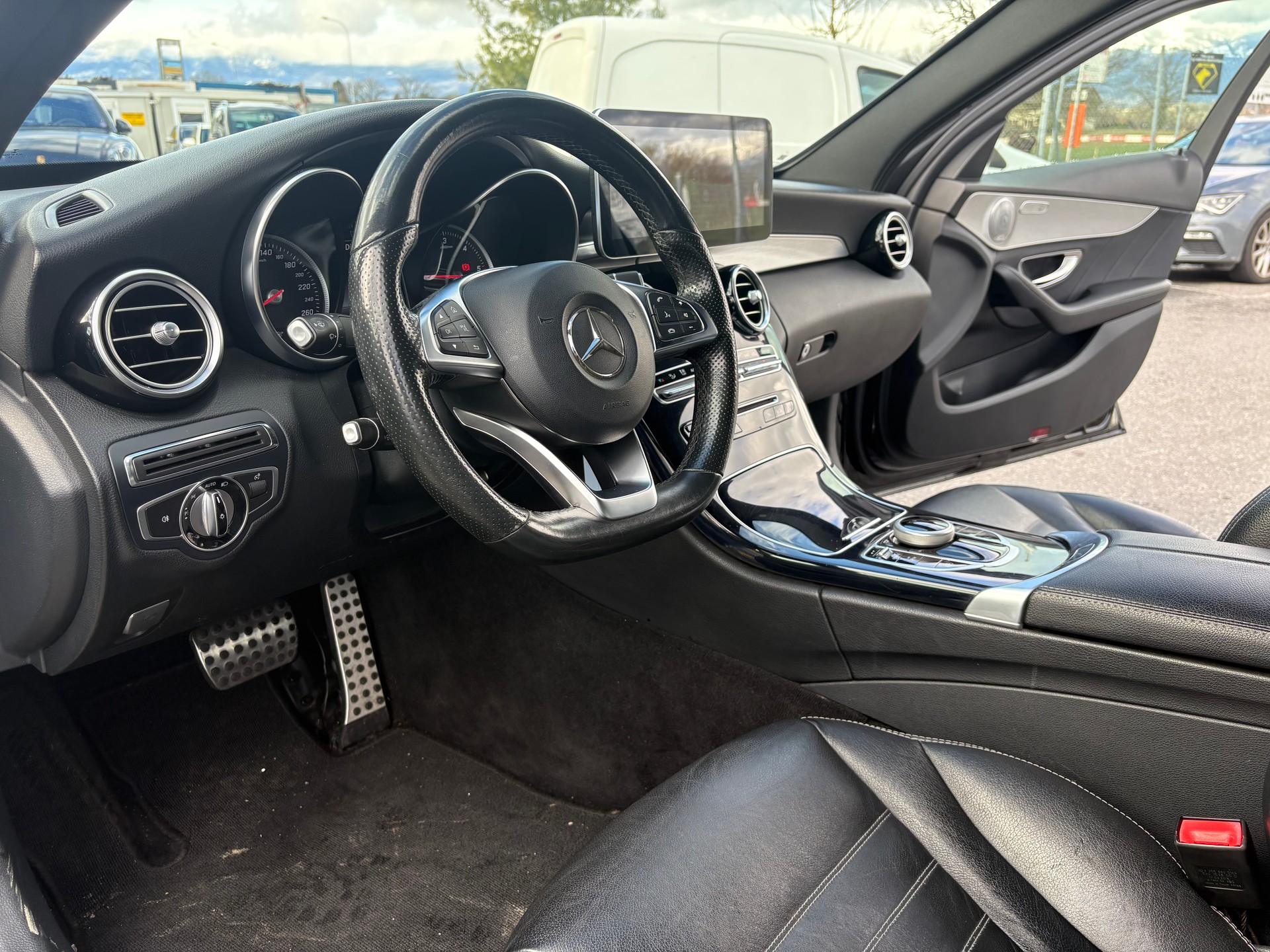 MERCEDES-BENZ C 250 BlueTEC 4Matic 7G-Tronic-image-10