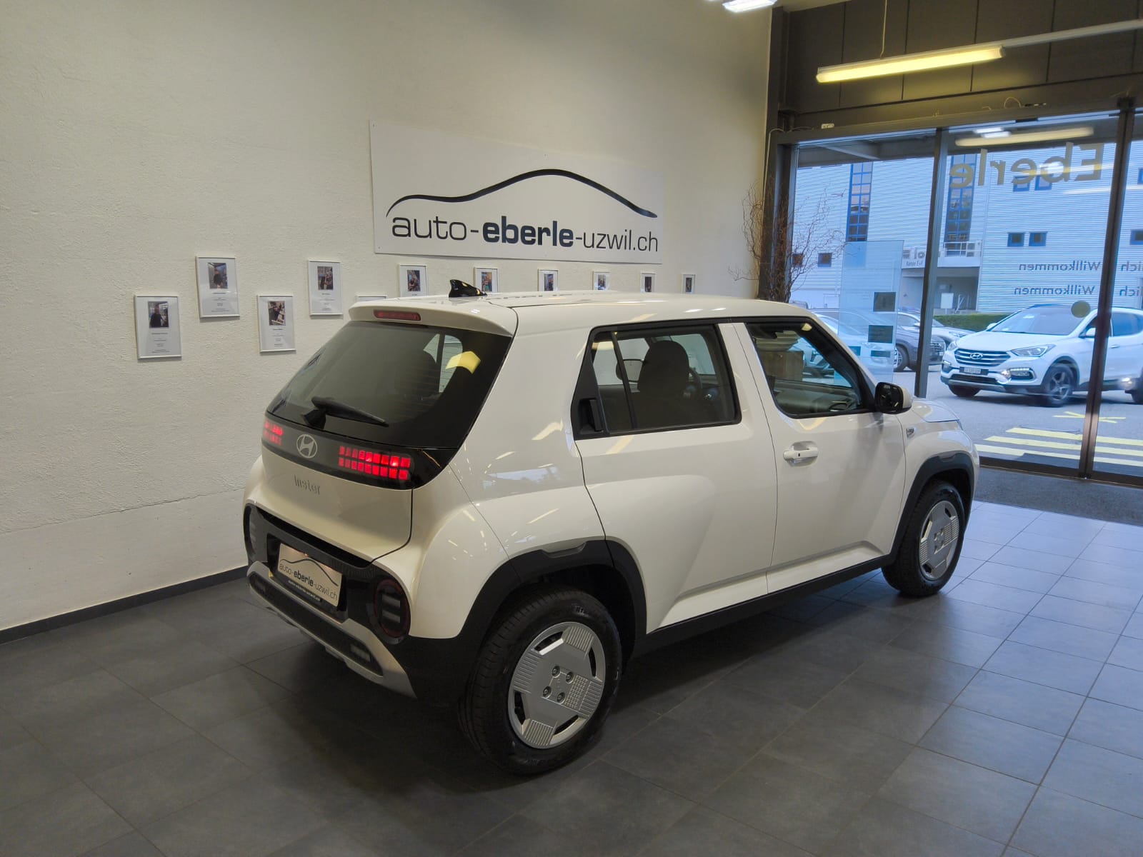 HYUNDAI Inster Electric Origo 49kWh-showroom-element-2
