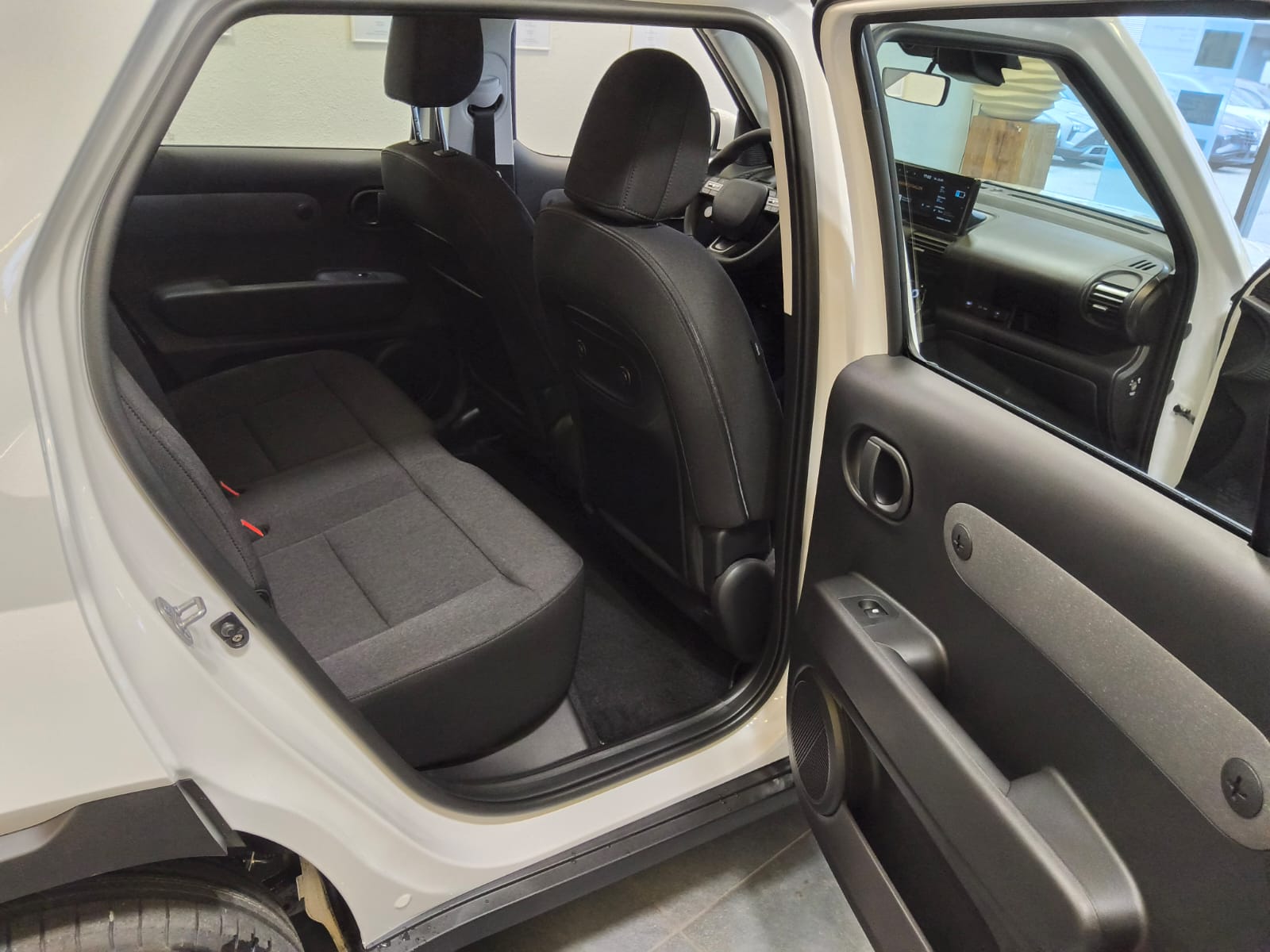 HYUNDAI Inster Electric Origo 49kWh-image-6