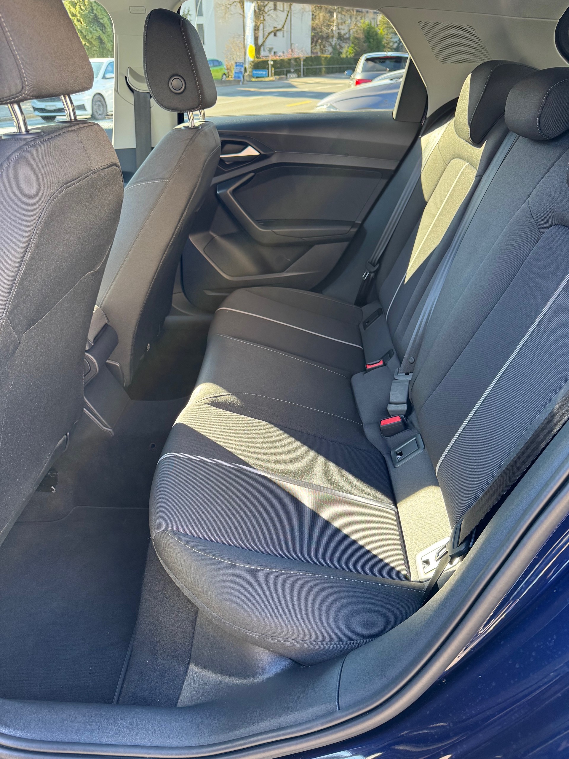 AUDI A1 Sportback 30 TFSI advanced Attraction S-tronic-image-24