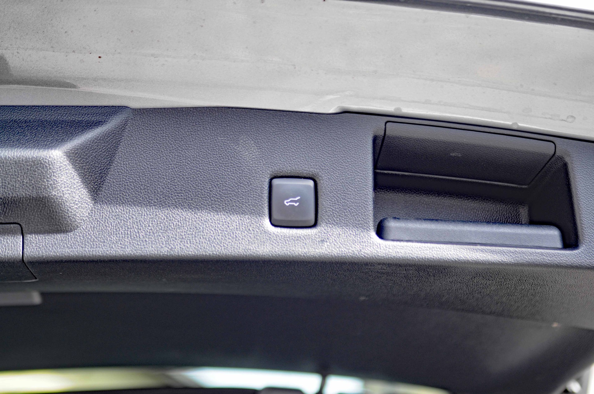 FORD Kuga 2.5 PHEV Vignale 2WD-image-11