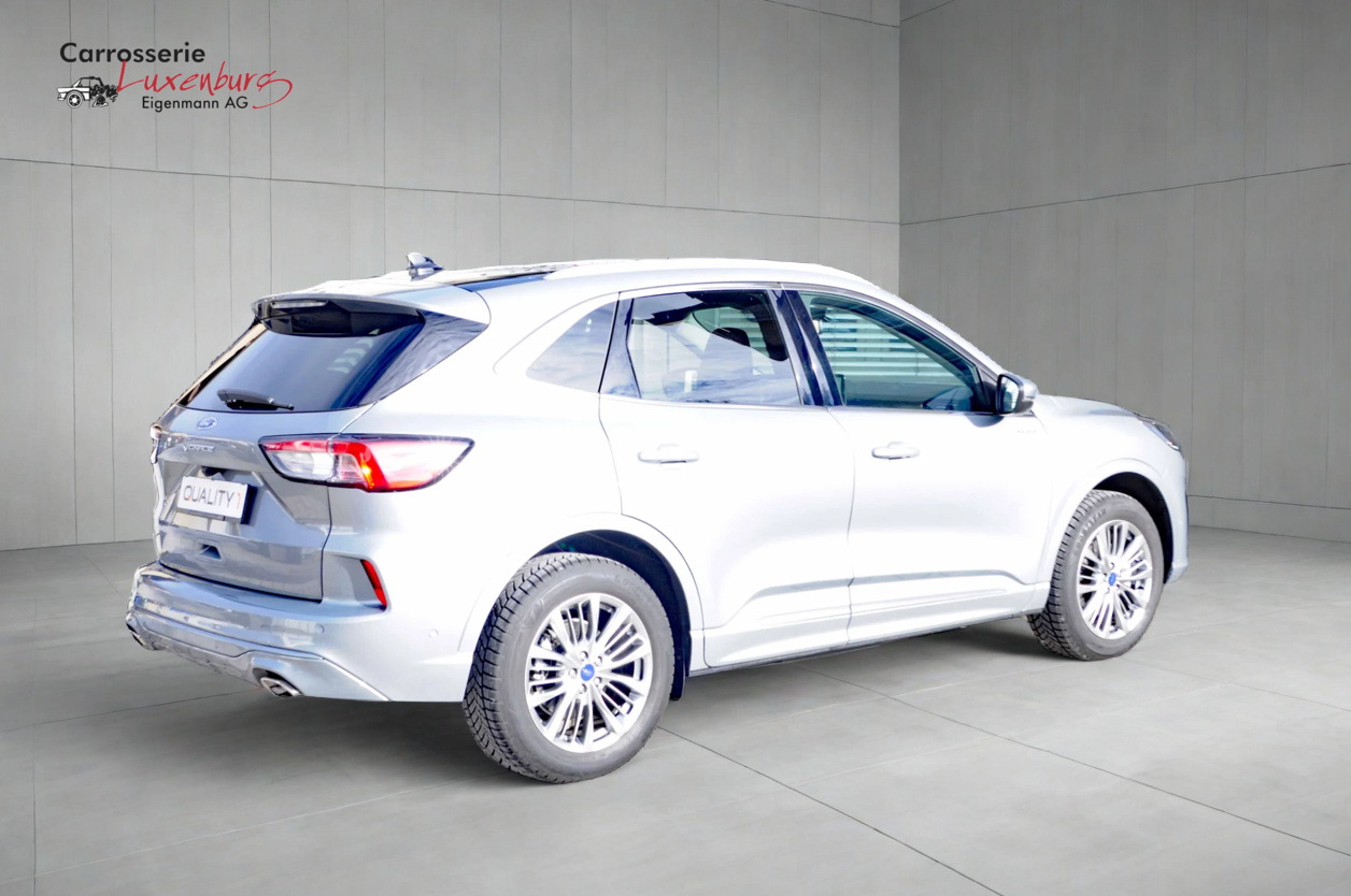 FORD Kuga 2.5 PHEV Vignale 2WD-image-4