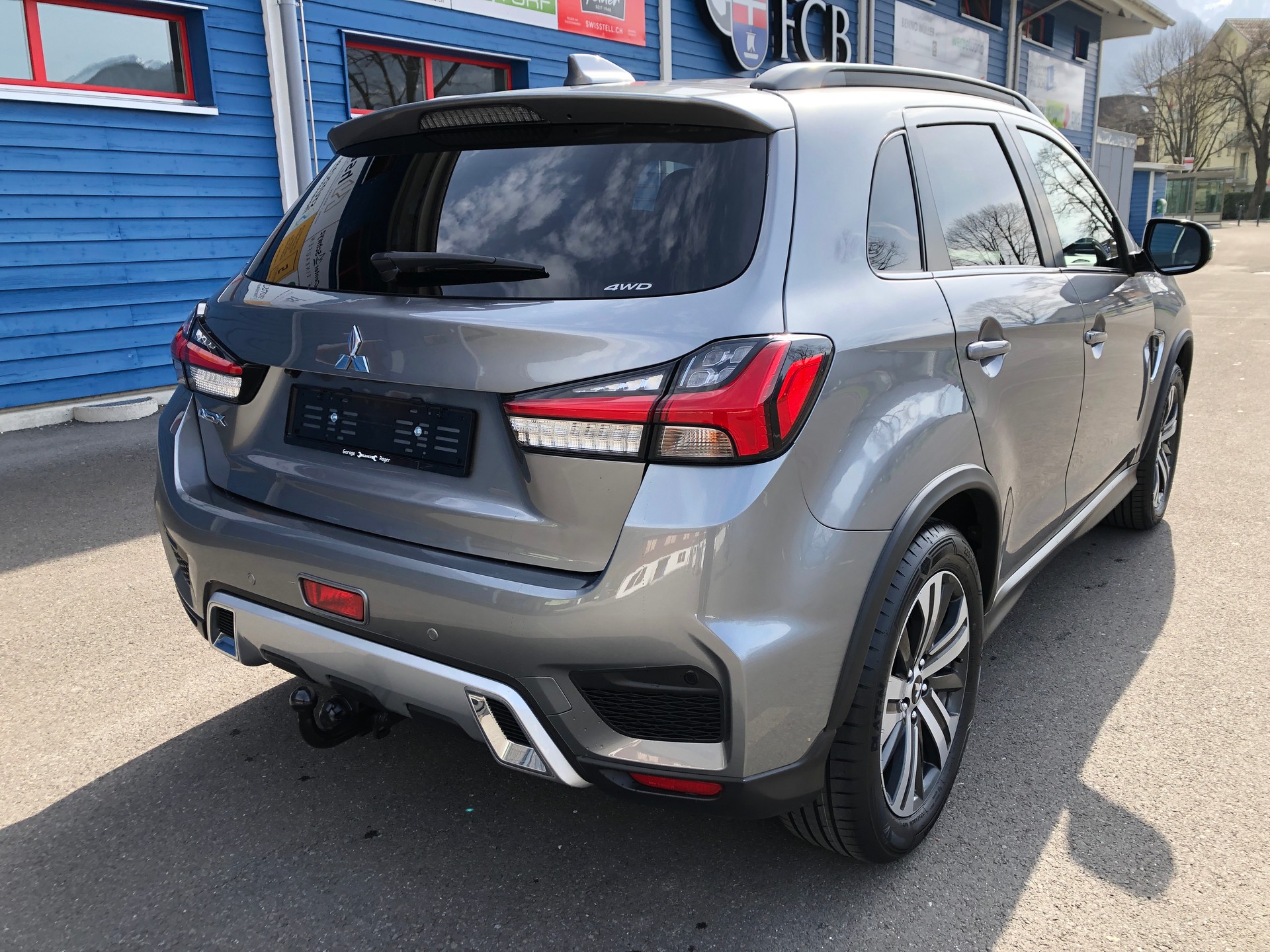 MITSUBISHI ASX 2.0 Diamond 4WD Automat-showroom-element-2