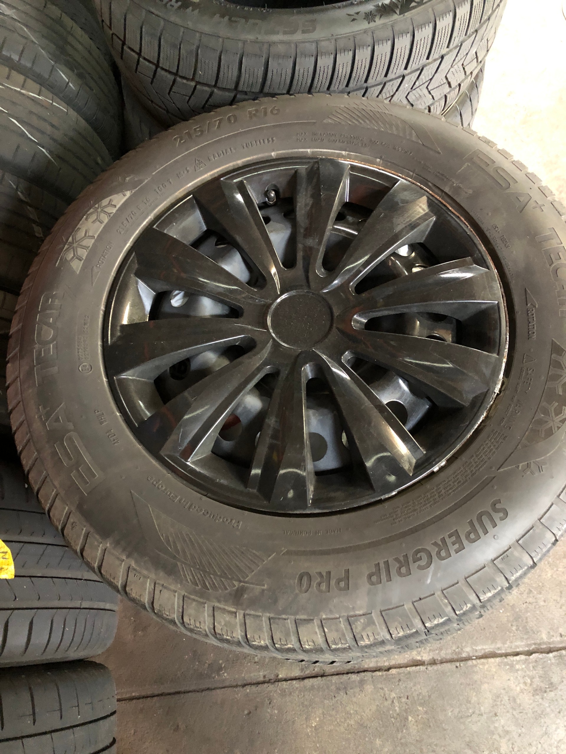 MITSUBISHI ASX 2.0 Diamond 4WD Automat-image-17