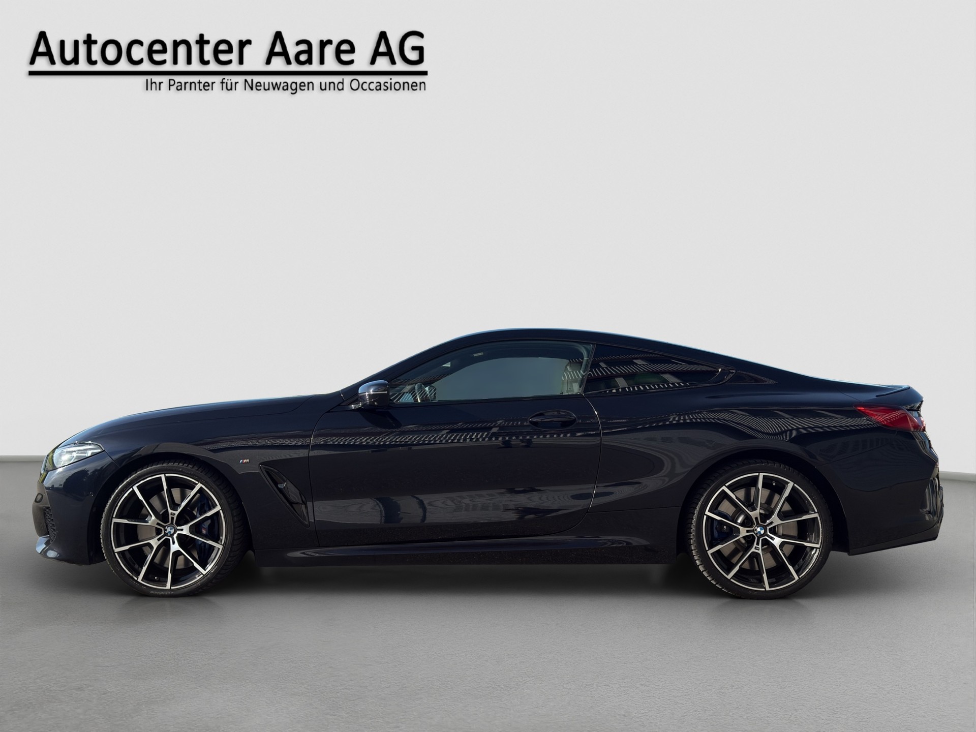 BMW M850i xDrive Steptronic-showroom-element-3