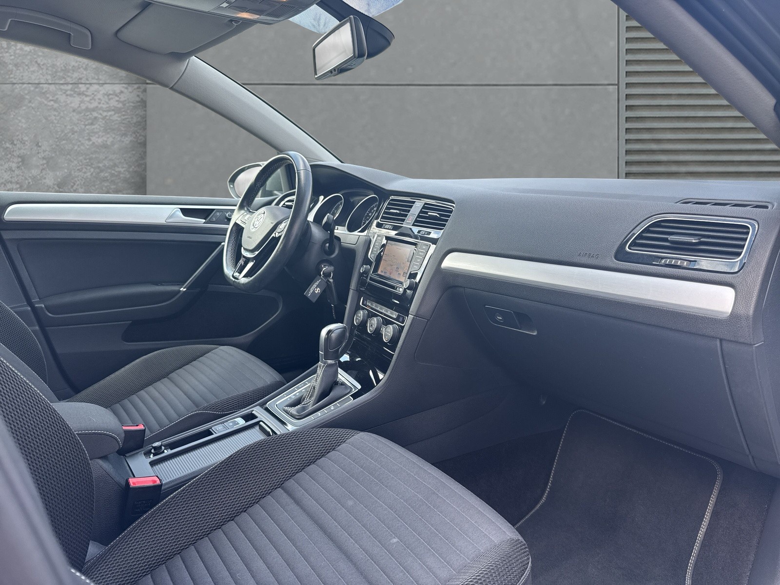 VW Golf 1.4 TSI Cup DSG-image-9
