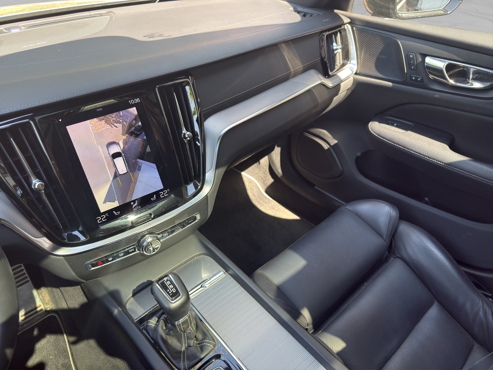 VOLVO V60 T5 R-Design Geartronic * Garantie * frisch MFK * 8 fach * Gratisservice * Standheizung *-image-12