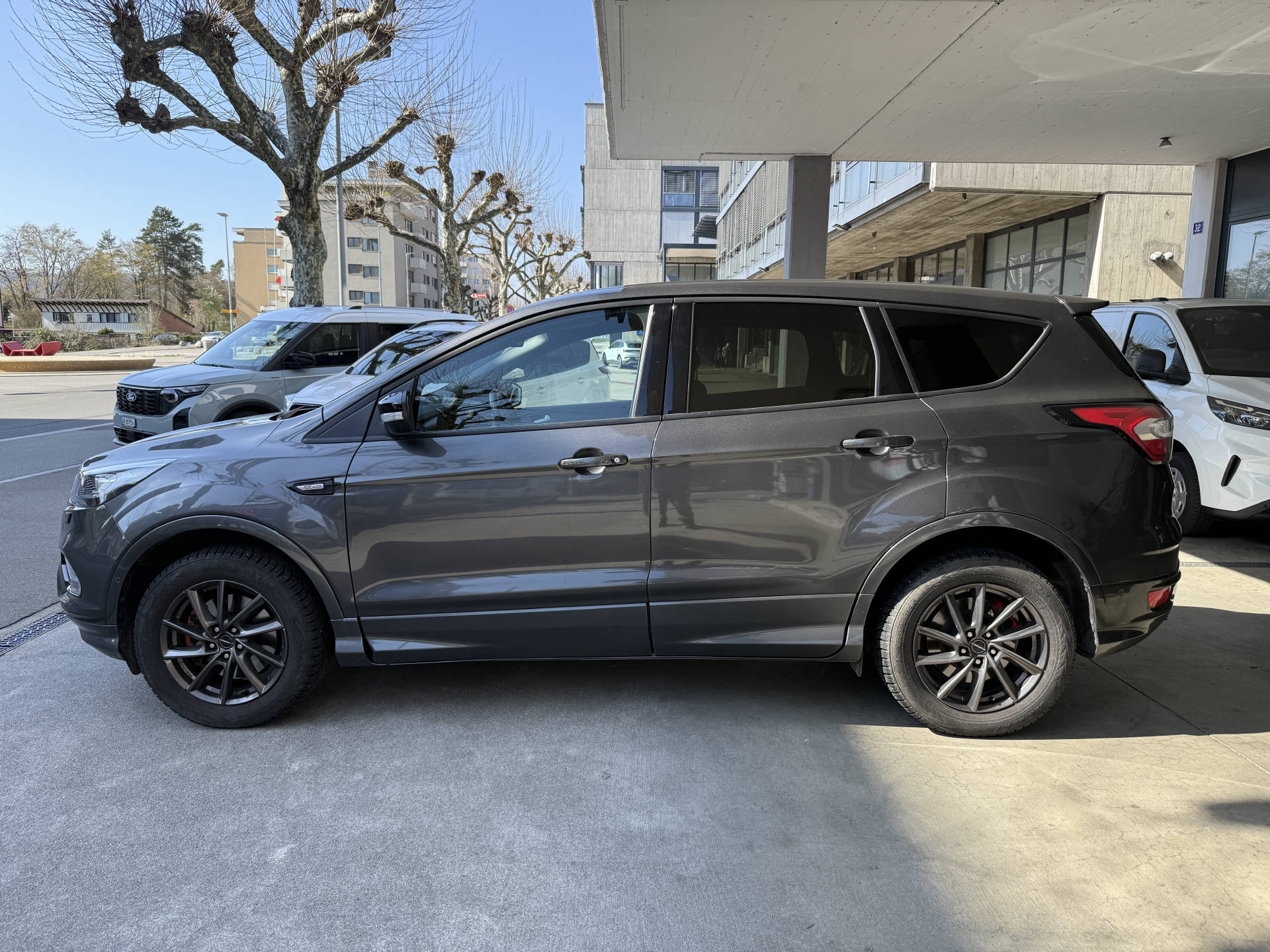 FORD Kuga 2.0 TDCi 150 ST-Line FPS-showroom-element-1