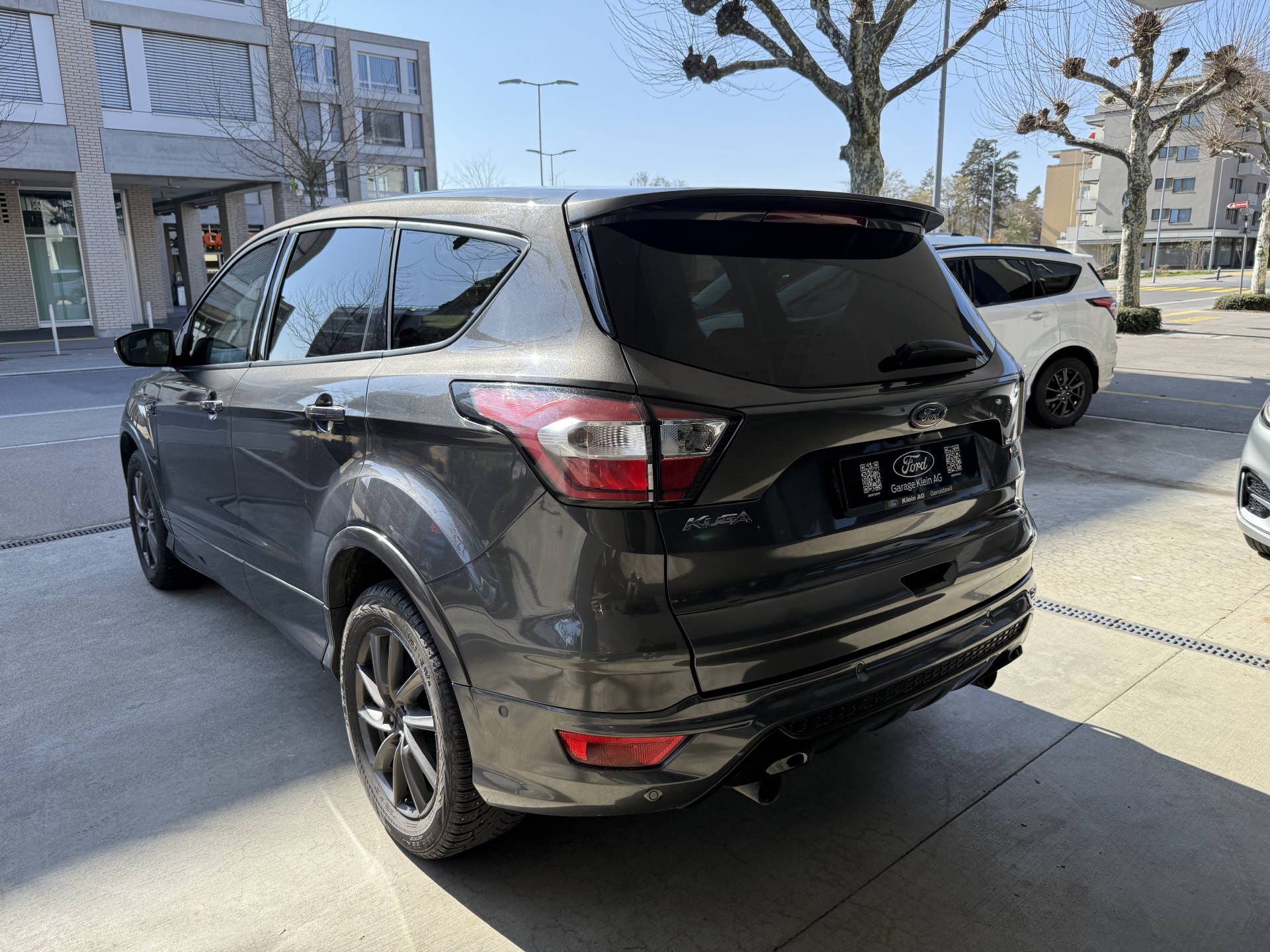 FORD Kuga 2.0 TDCi 150 ST-Line FPS-showroom-element-2