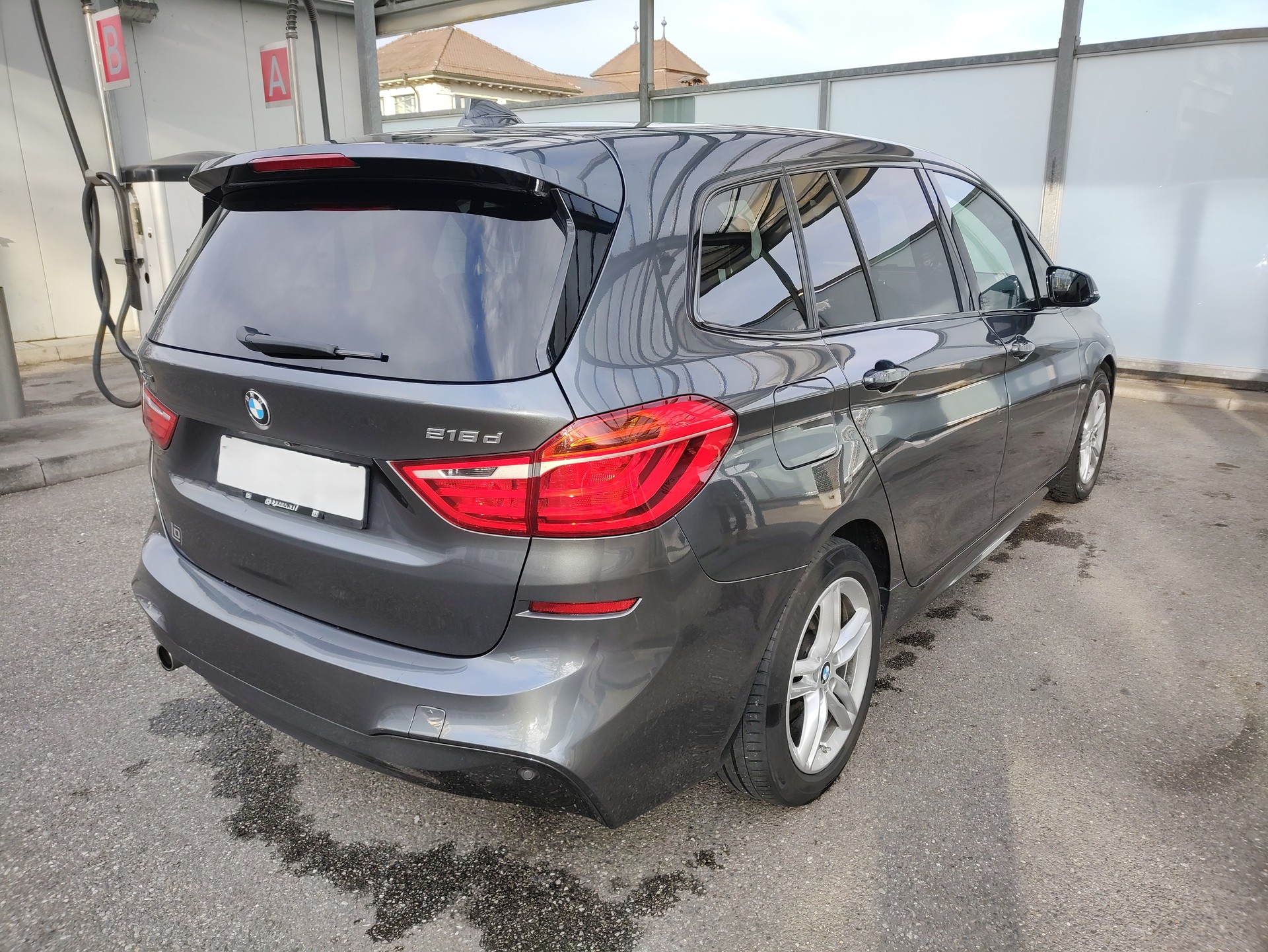 BMW 218d xDrive Gran Tourer M Sport-image-3