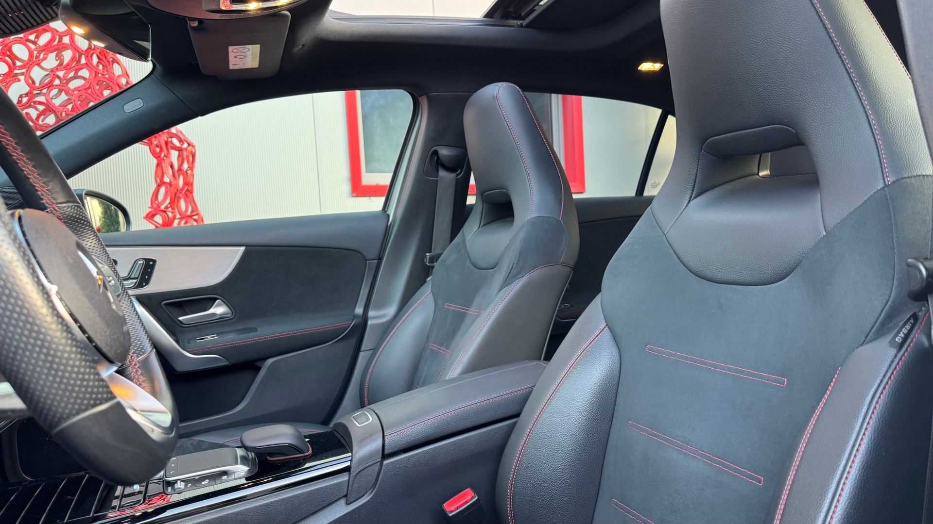 MERCEDES-BENZ A 250 4Matic AMG Line 4Matic 7G-DCT-image-8