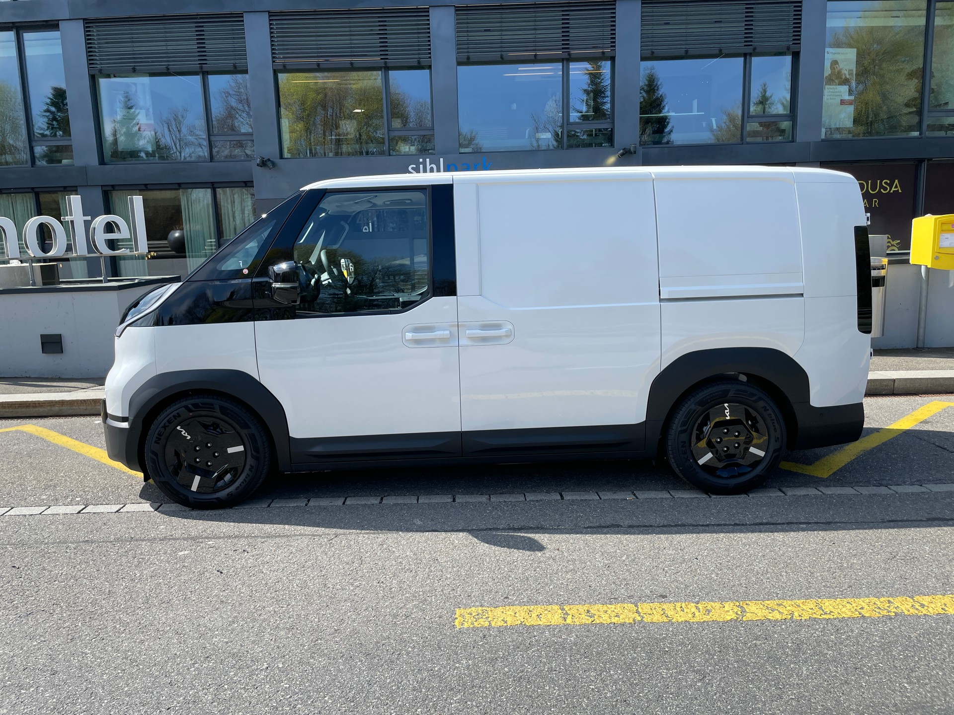 KIA PV5 Cargo 71.2 kWh Elite, 2-Schiebetüren, Wärmepumpe-image-14